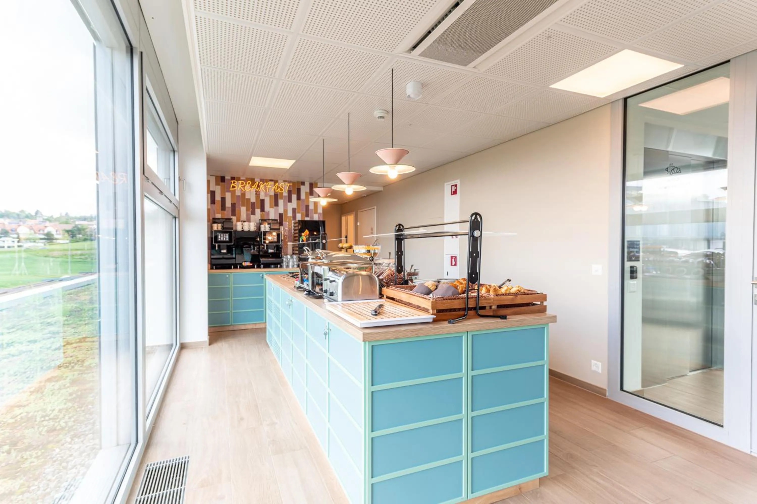 Breakfast in B&B HOTEL Lausanne Crissier