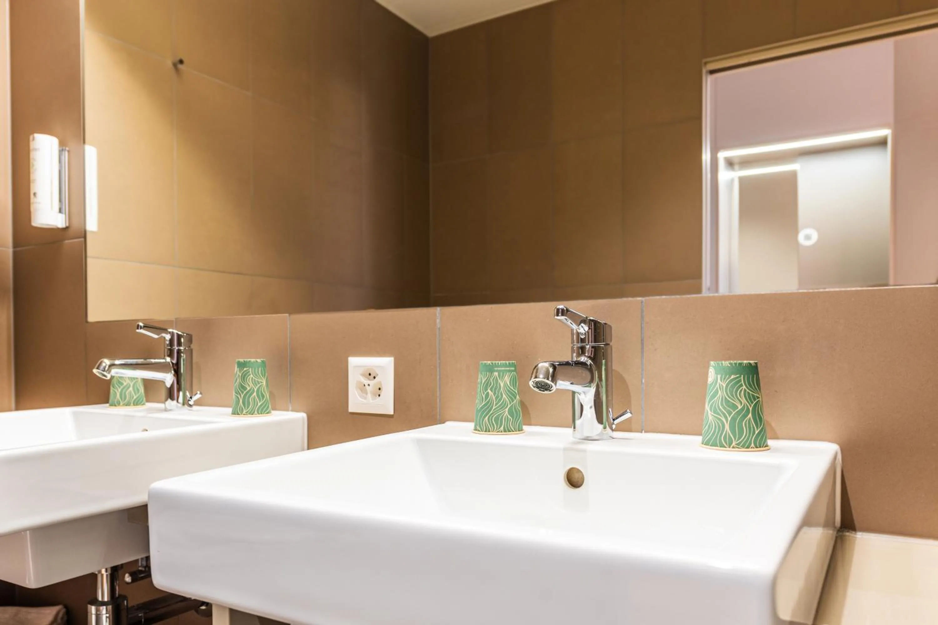 Bathroom in B&B HOTEL Lausanne Crissier