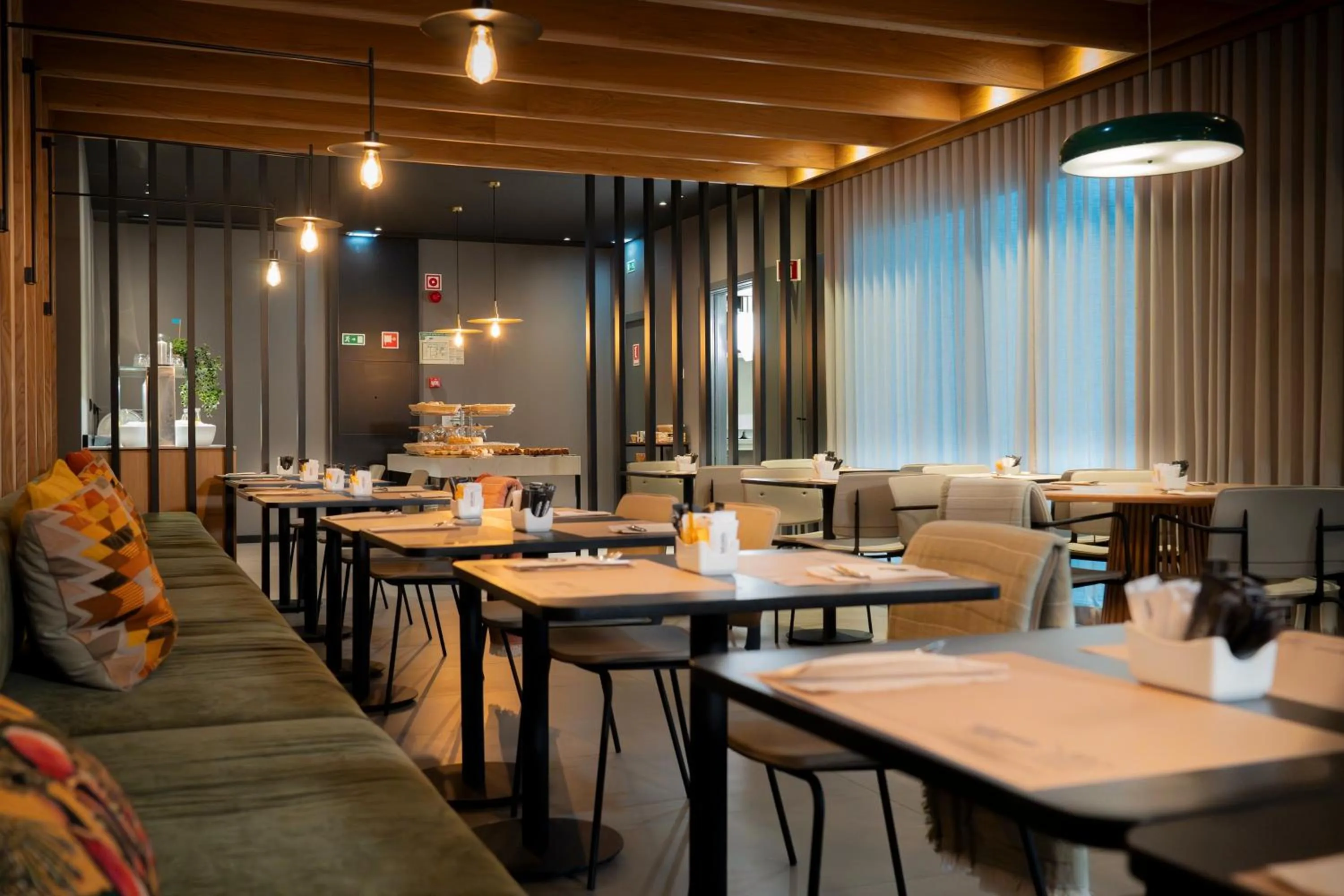 Breakfast in Acta The Clover