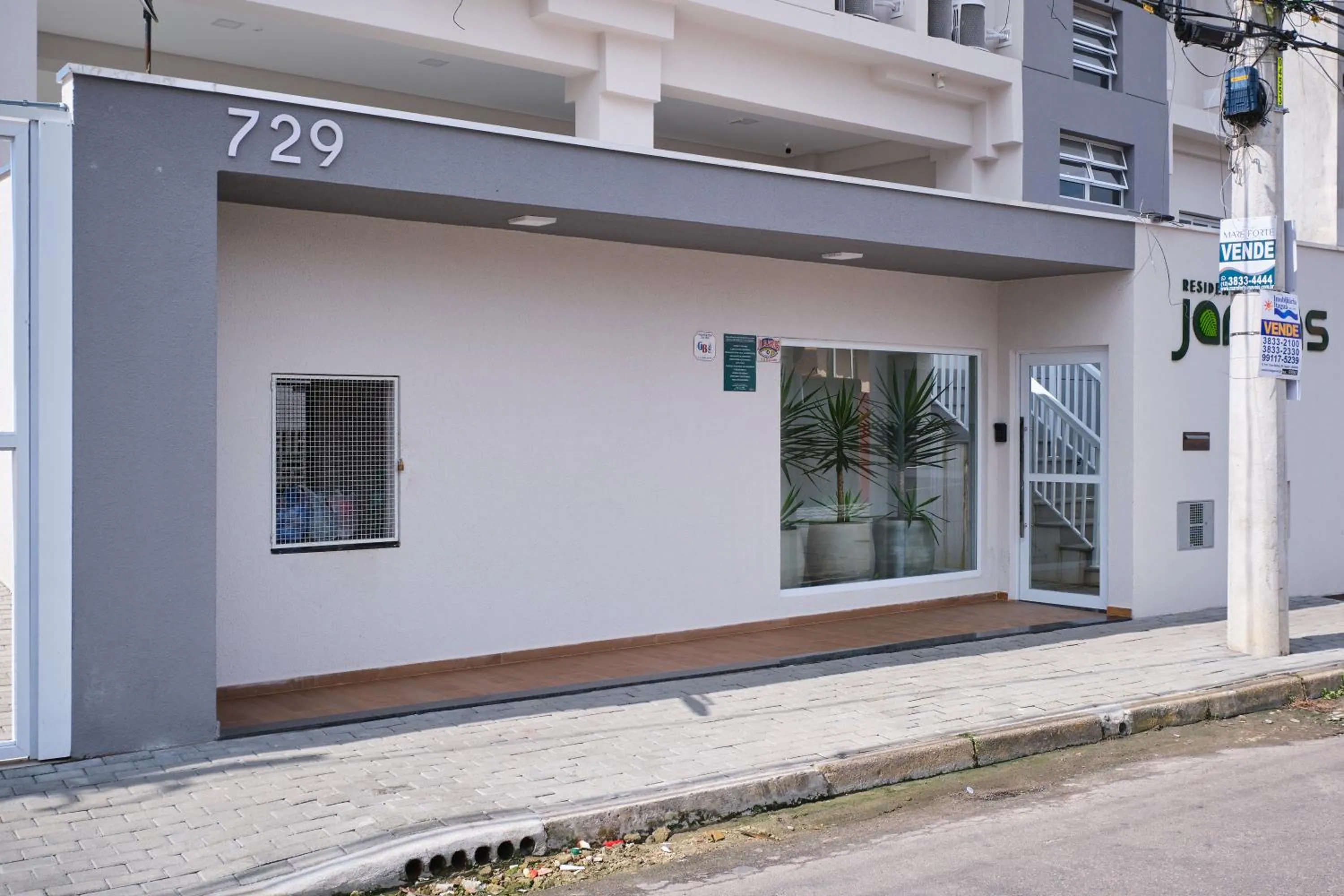 Property building in 2 QUARTOS com Churrasqueira na Varanda, Piscina, Garagem interna, WiFi 500mbps, Ar Condicionado e Telas de Proteção