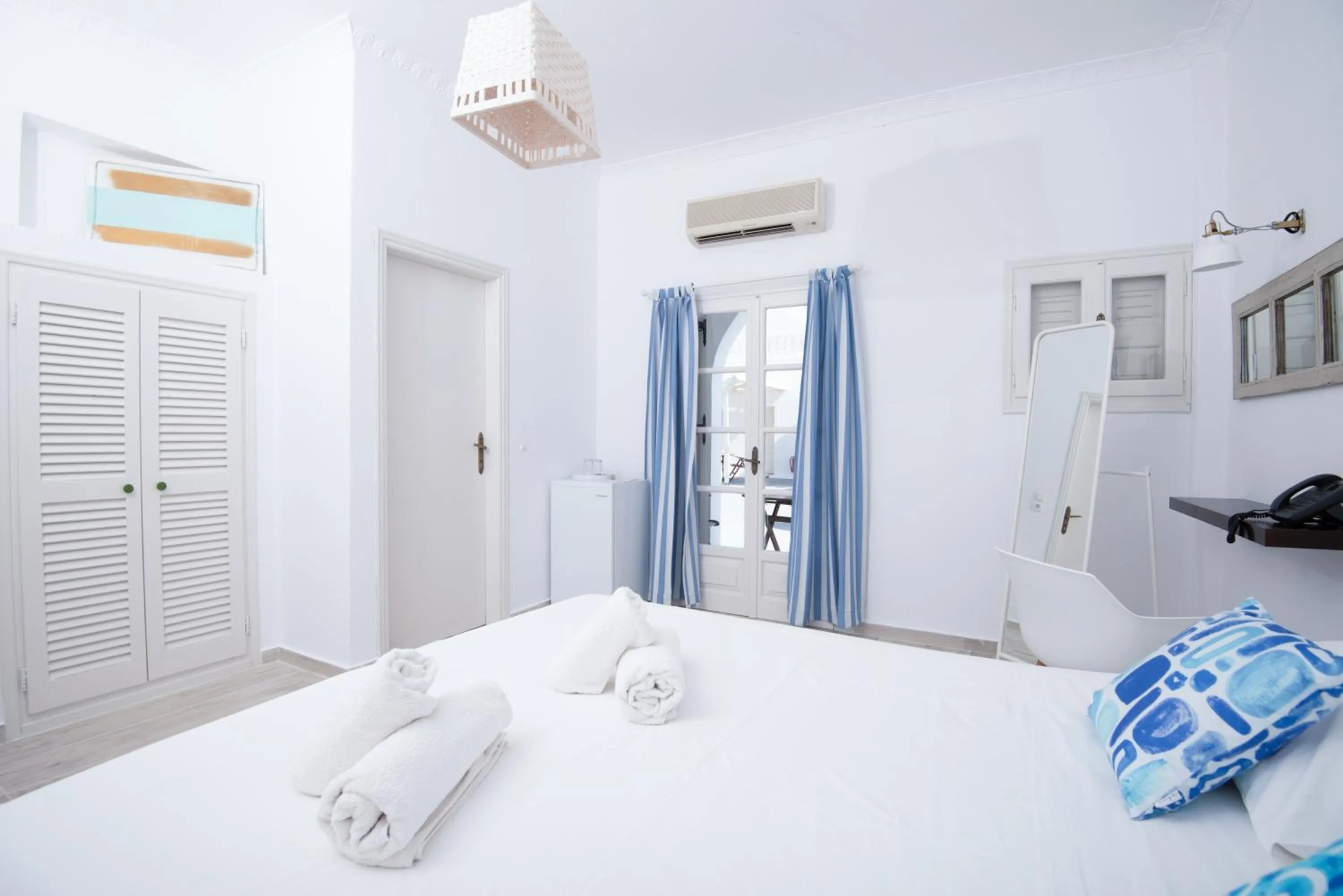 Bed in Villa Markezinis