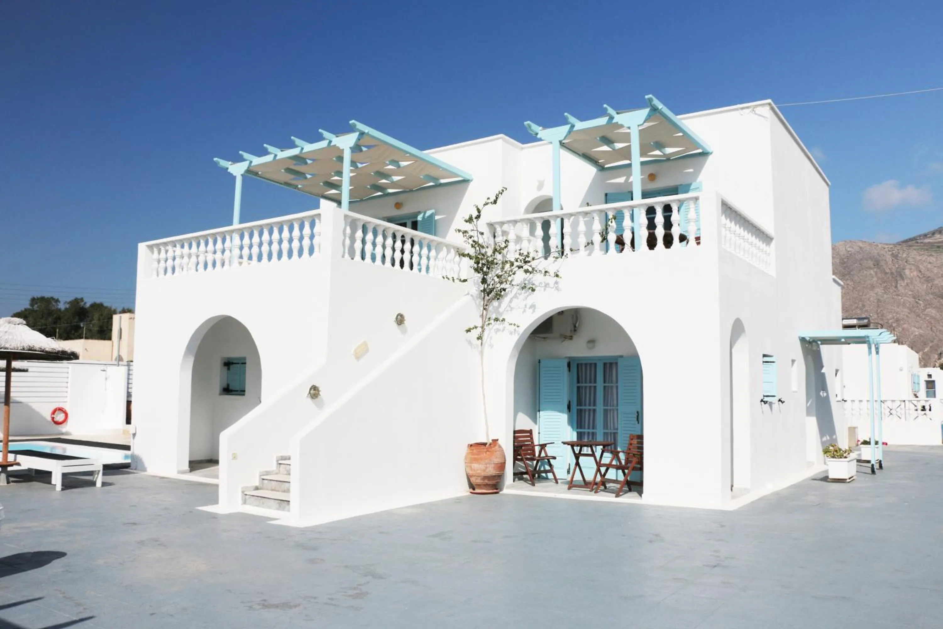 Property building in Villa Markezinis