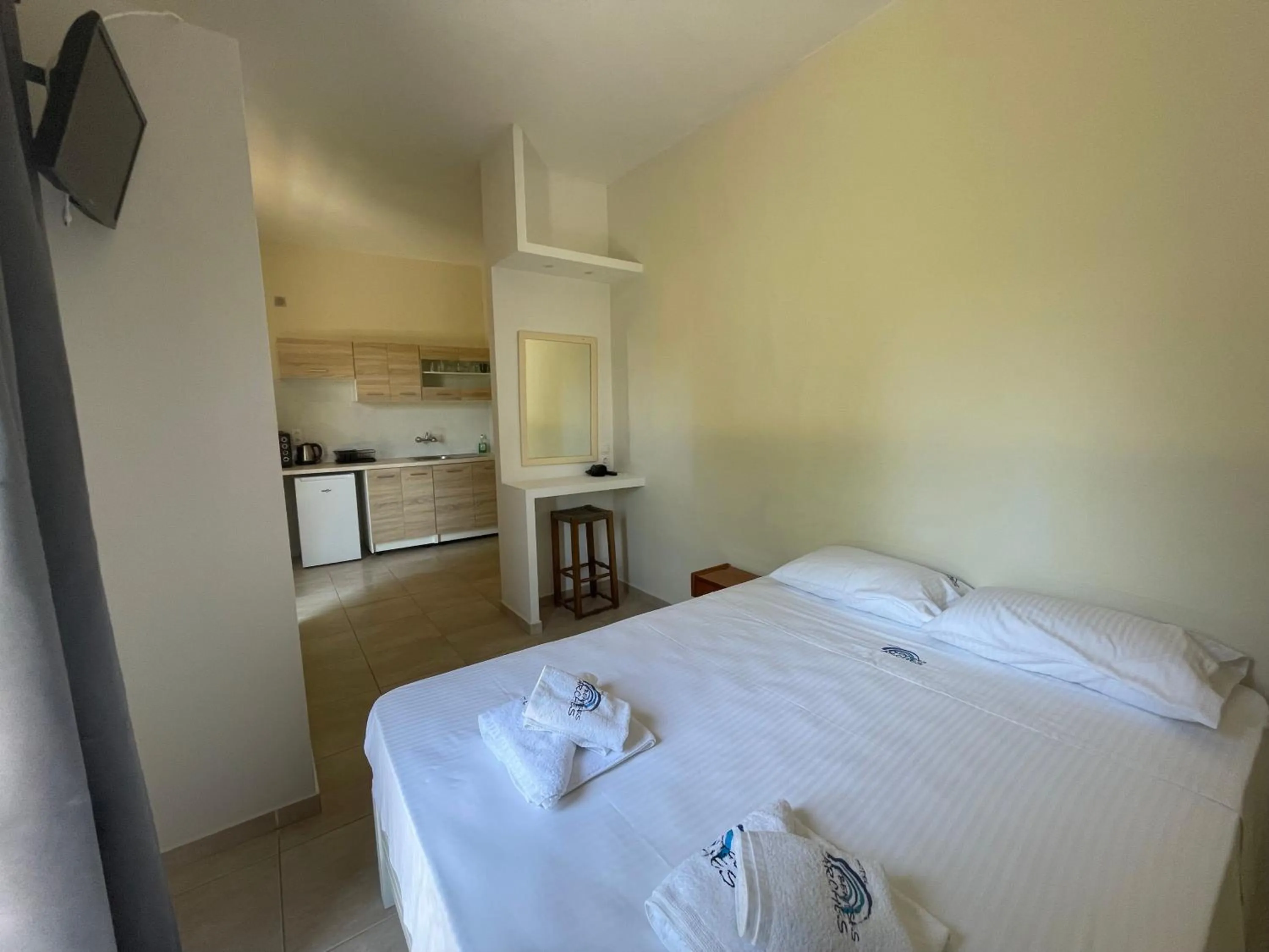 Bed in Hotel Benitses Arches