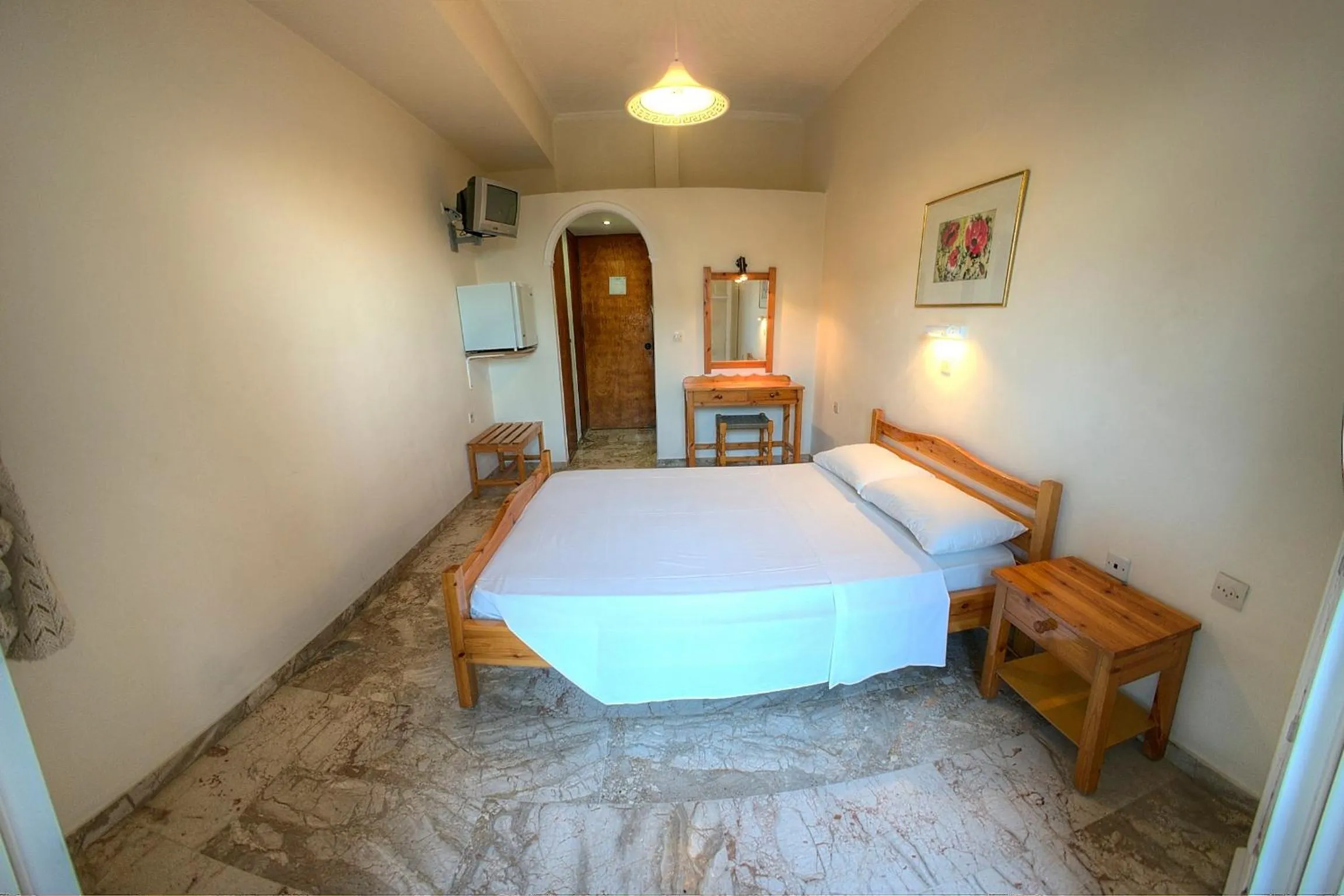 Bed in Hotel Benitses Arches