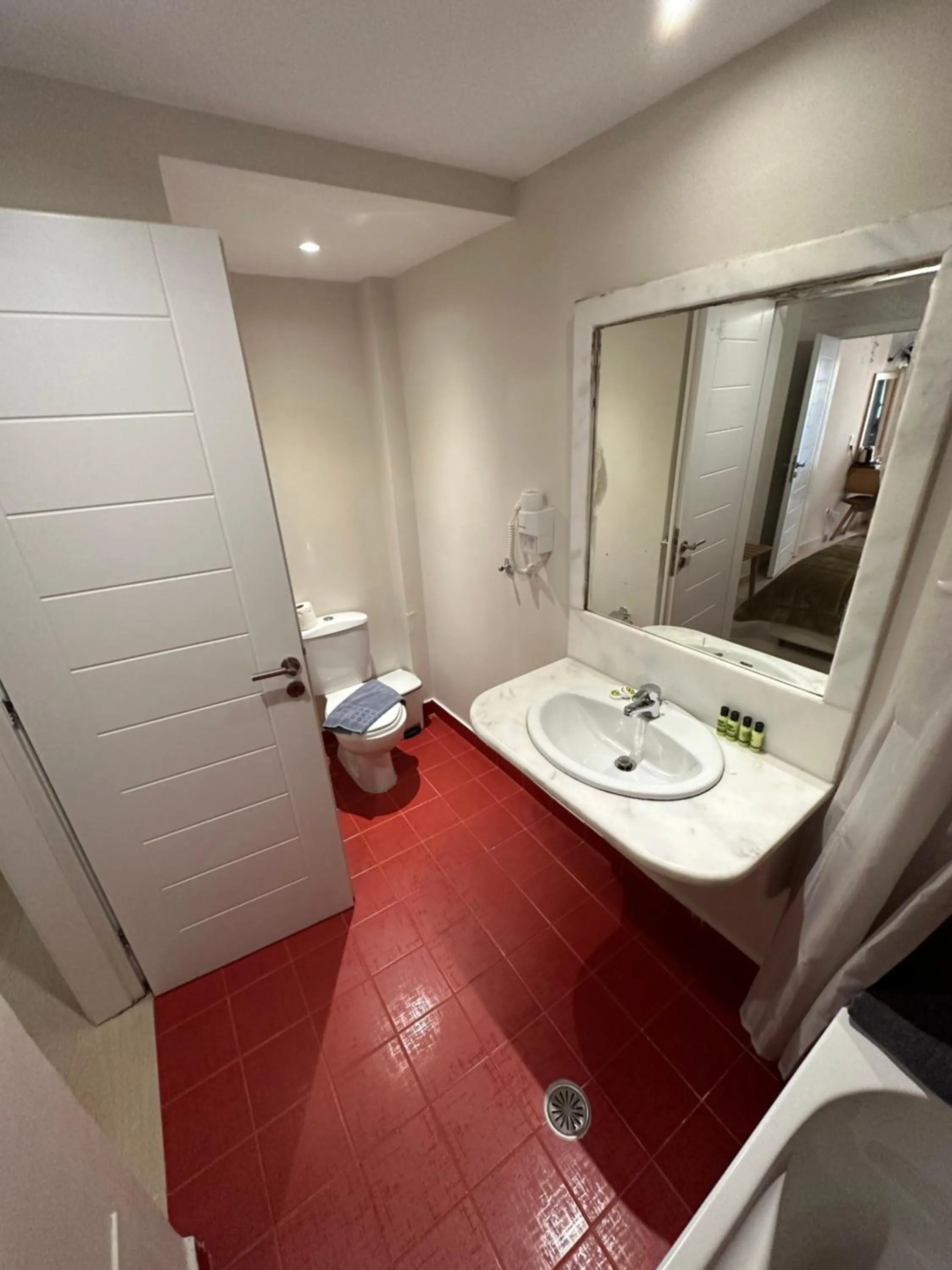 Bathroom in Villa Roussa City Center