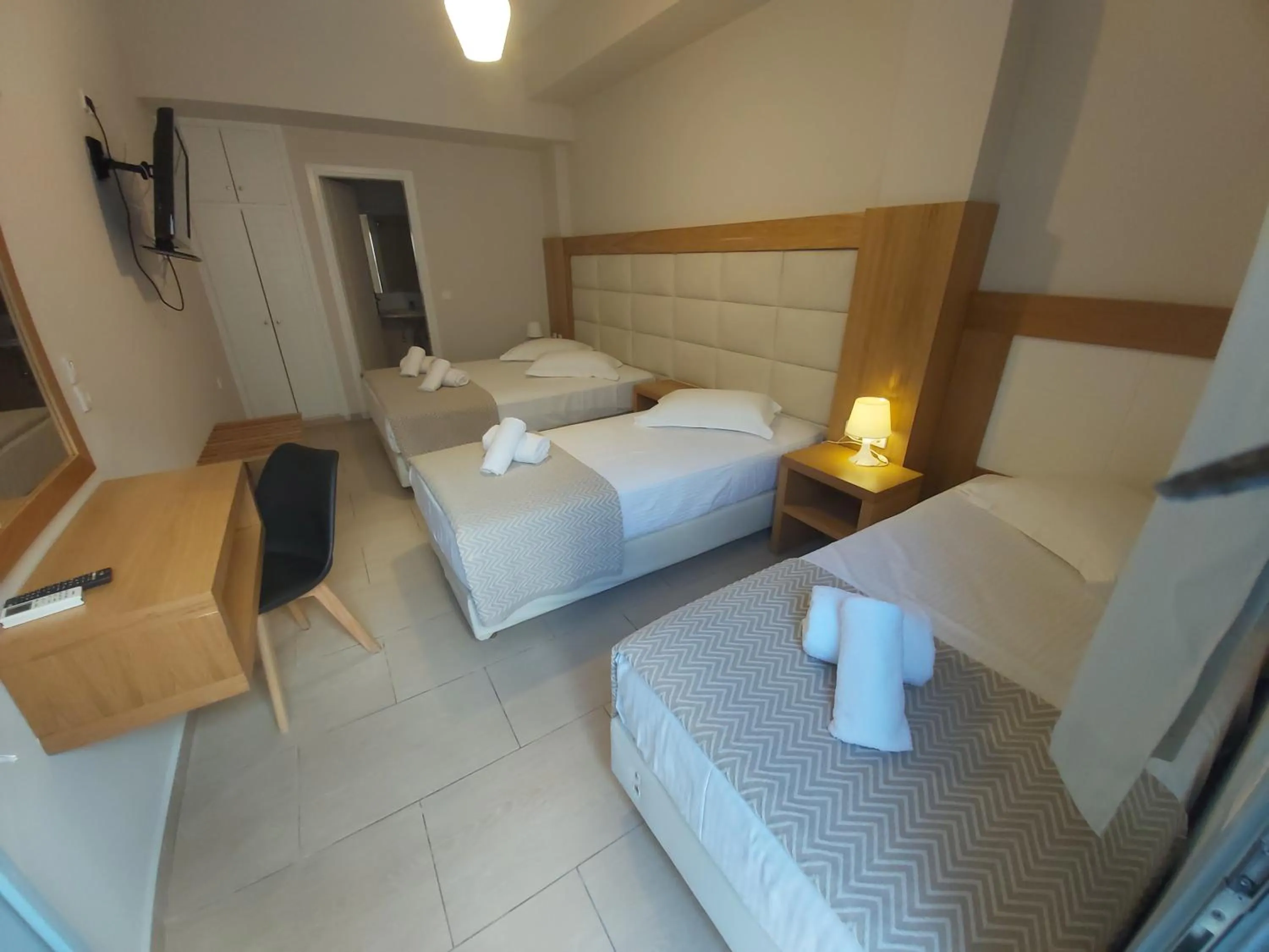 Bed in Villa Roussa City Center