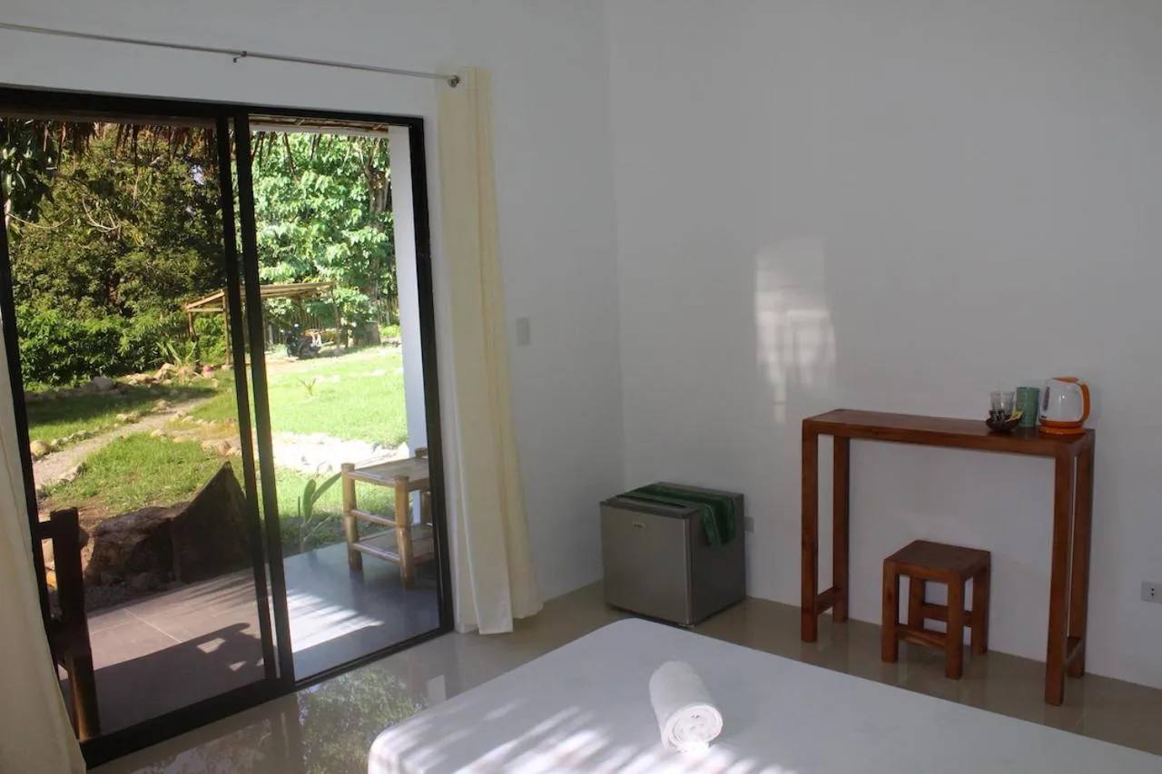 Bed in Happy Coconut Camiguin