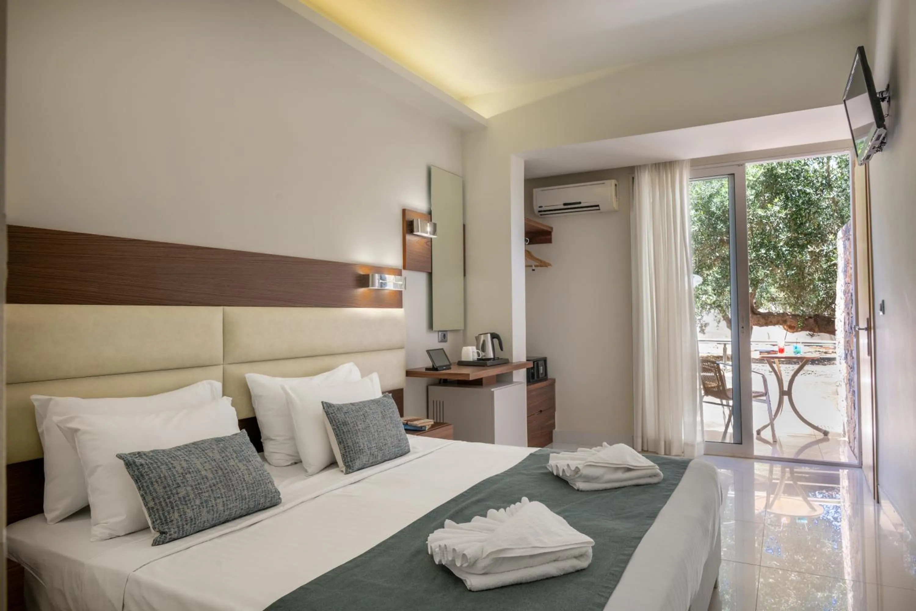 Bedroom, Bed in Elounda Akti Olous (Adults Only)