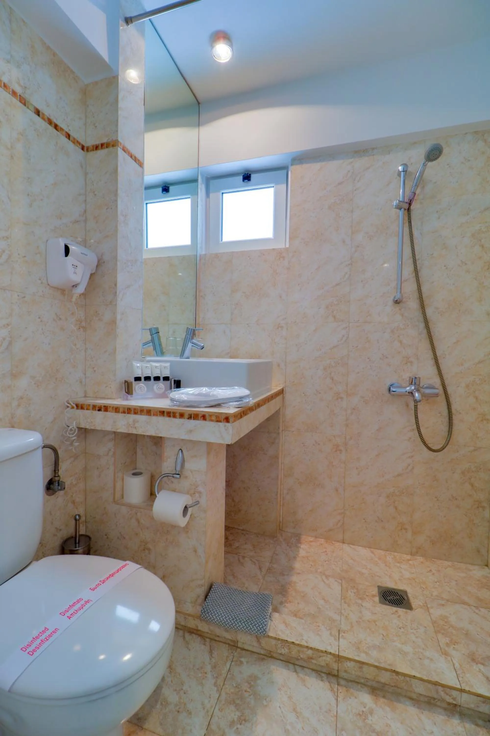 Bathroom in Palace Hotel Glyfada