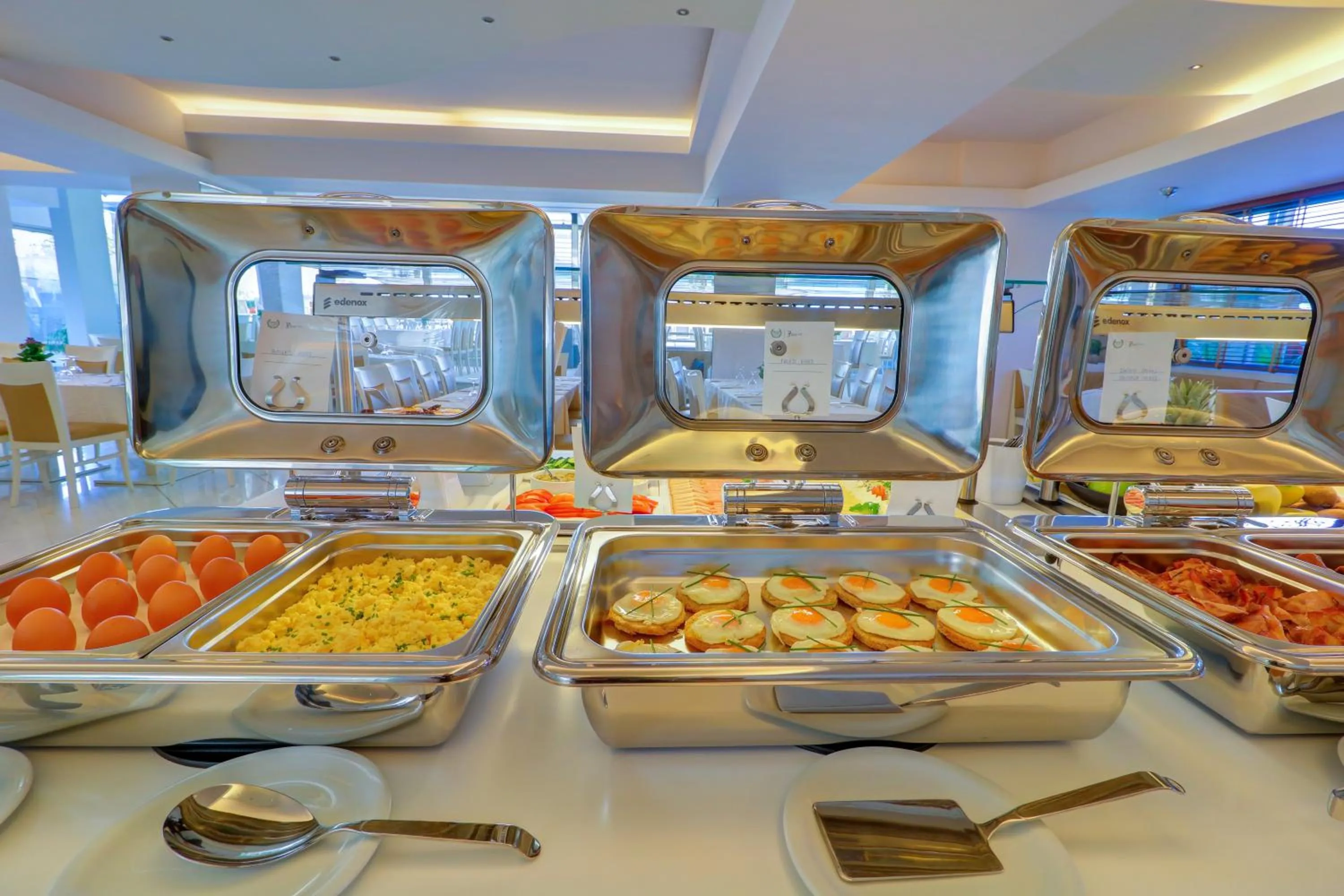 Food and drinks in Palace Hotel Glyfada