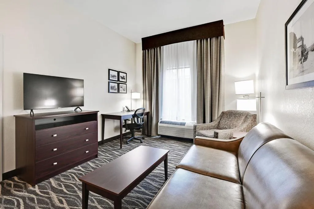 Bedroom in Cobblestone Hotel & Suites - Mosinee