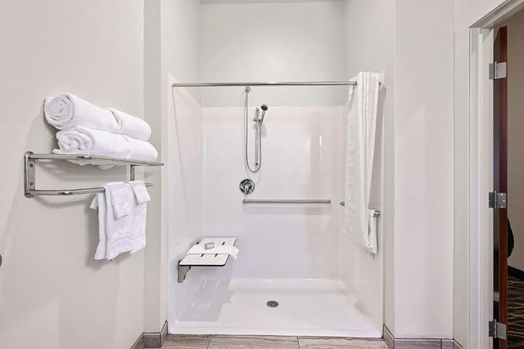 Bathroom in Cobblestone Hotel & Suites - Mosinee