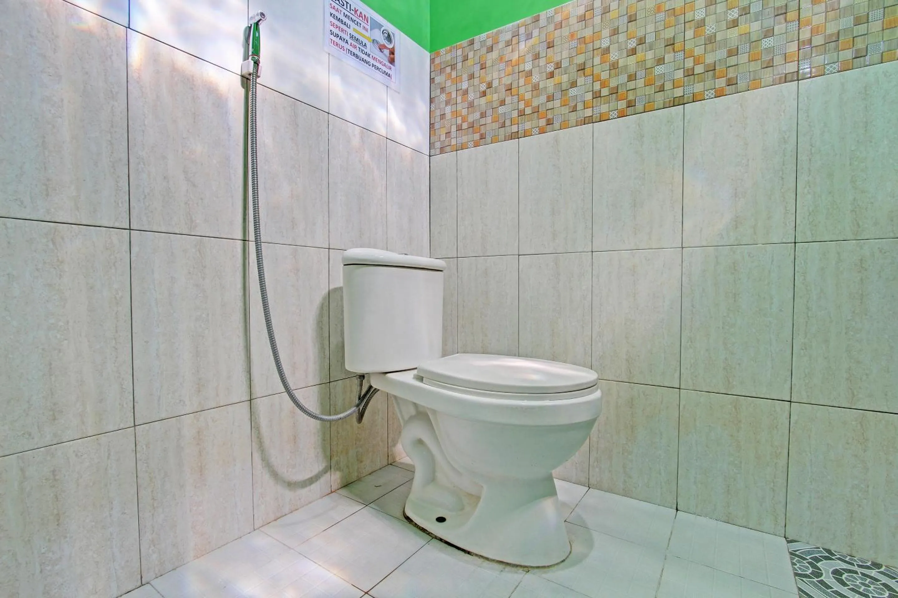 Bathroom in Hotel O Lobak Hostel CapsuleNearAyam Goreng Terowongan