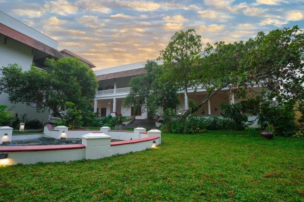 Garden in Marari Beach Bungalow Resort Alleppey