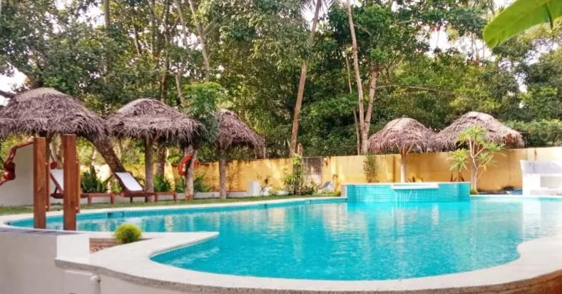 Garden in Marari Beach Bungalow Resort Alleppey