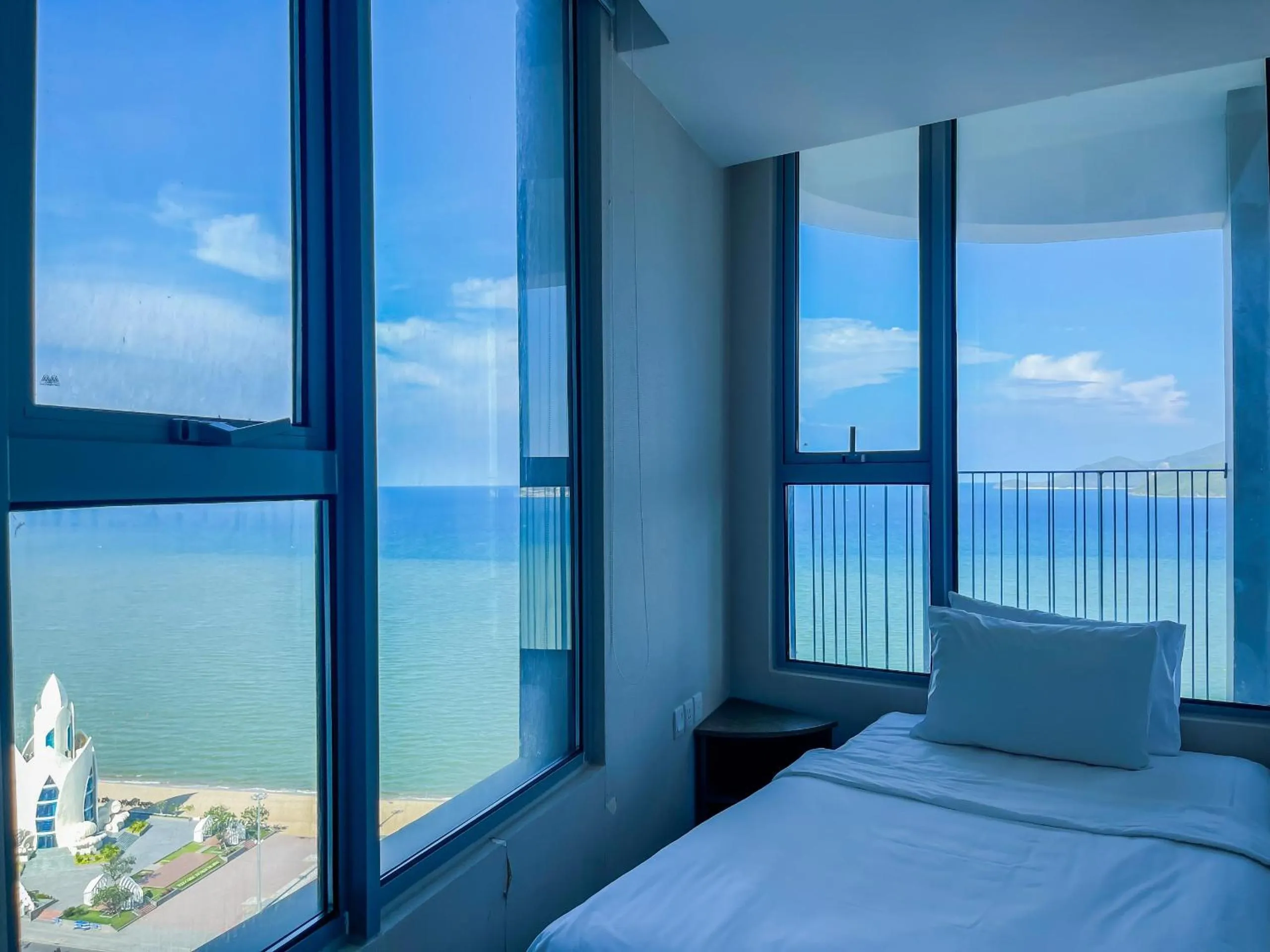 Bed in Luxury Seaview Panorama Nha Trang by Luna