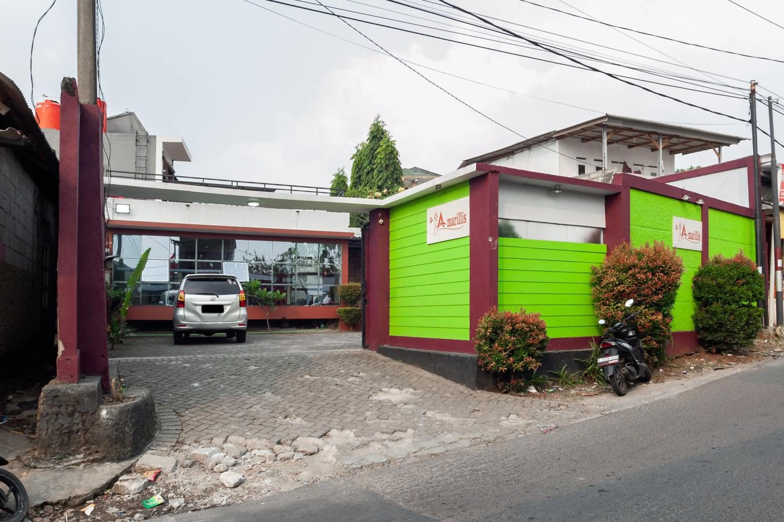 Property building in Urbanview Hotel Amarilis Sentul Bogor by RedDoorz