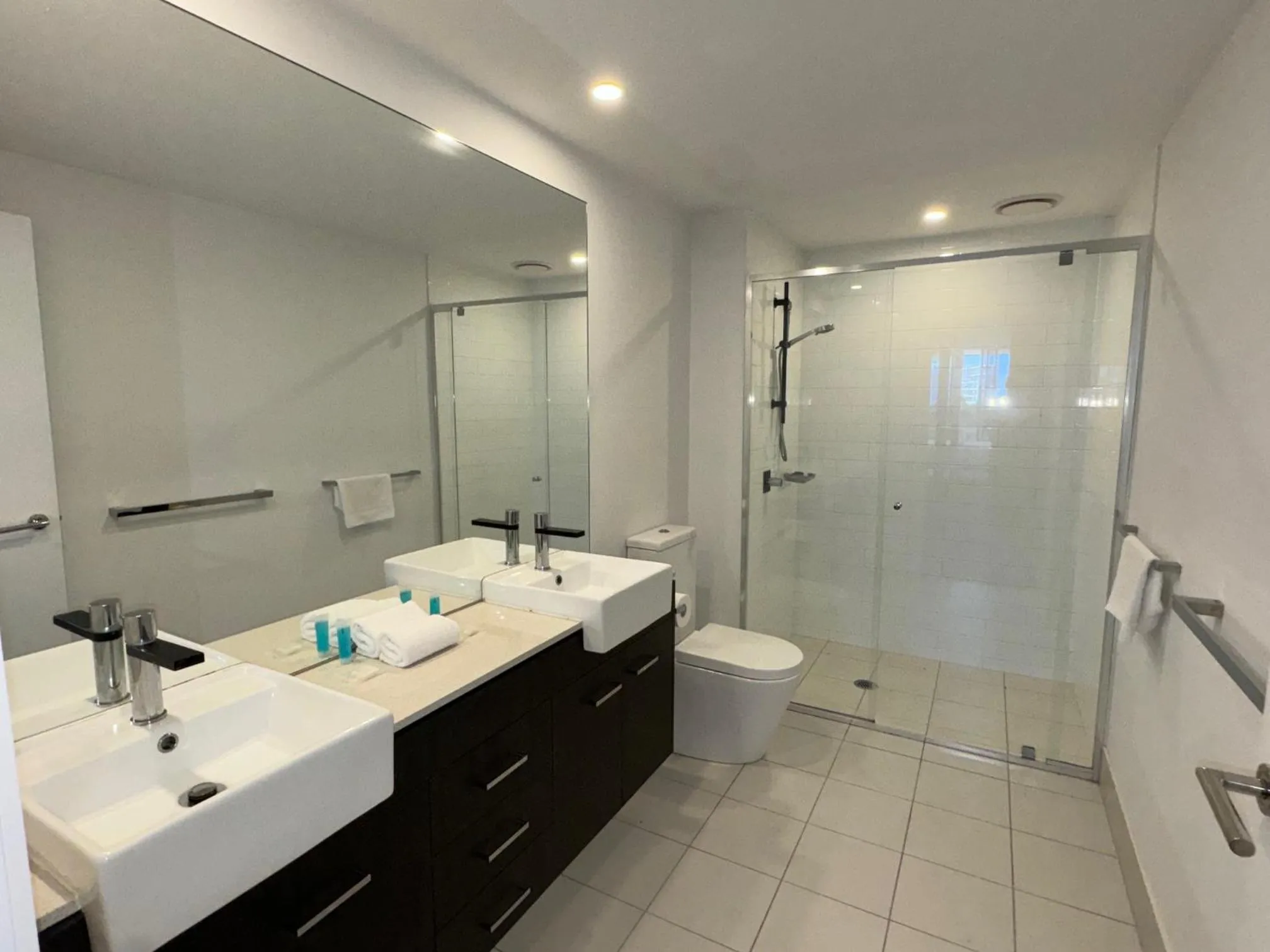 Bathroom in Harbour Quays Apartments