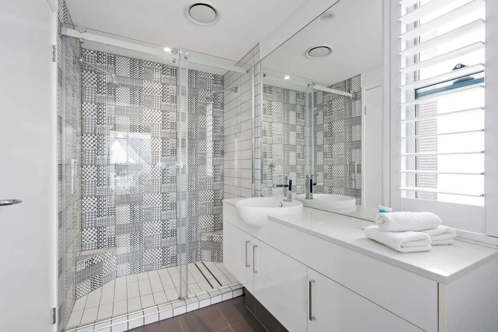 Bathroom in Harbour Quays Apartments