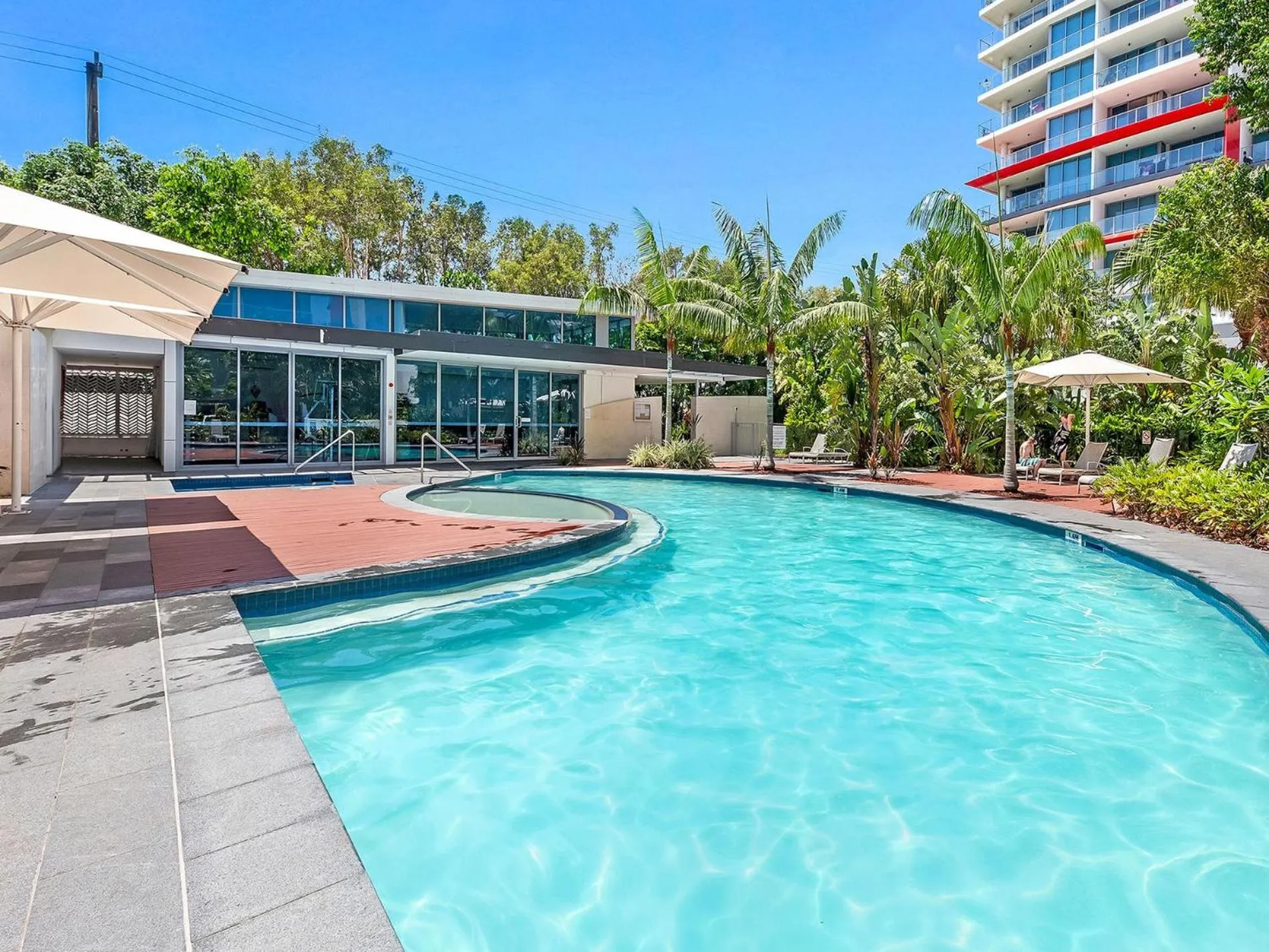 Swimming pool in Harbour Quays Apartments