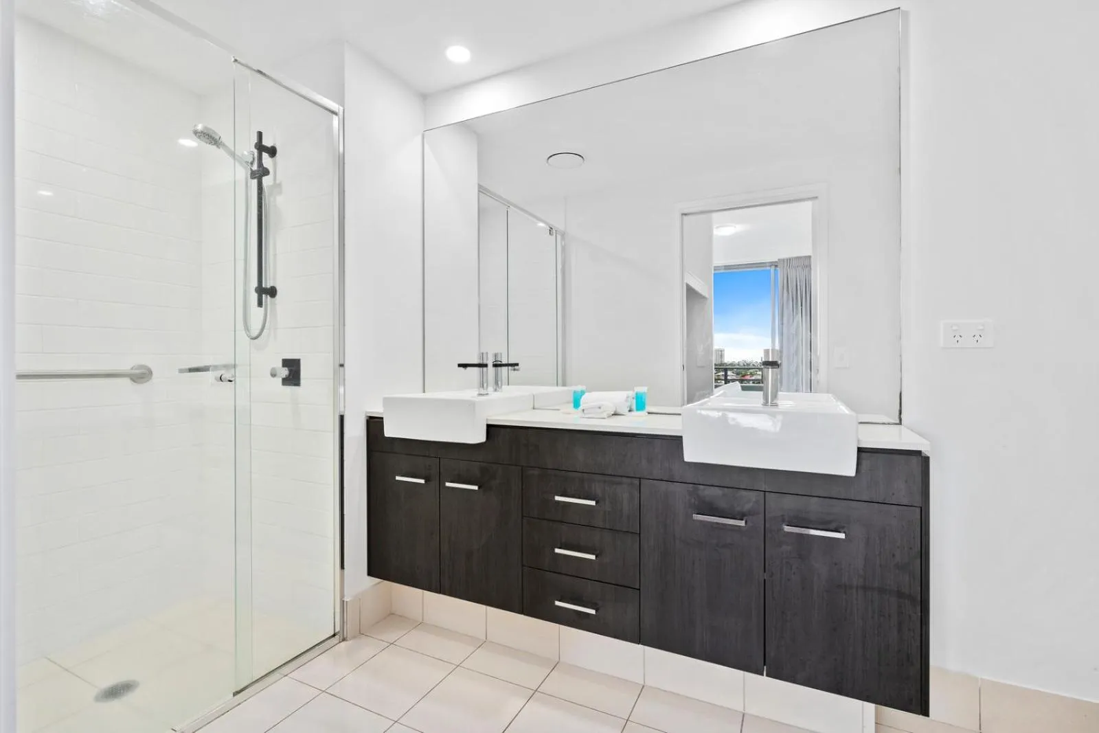 Bathroom in Harbour Quays Apartments