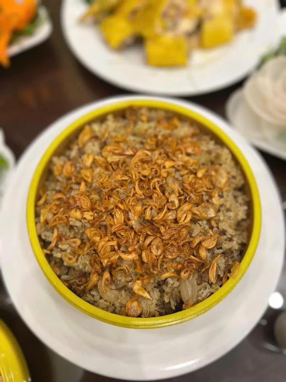 TRA LINH HOTEL & RESTAURANTs