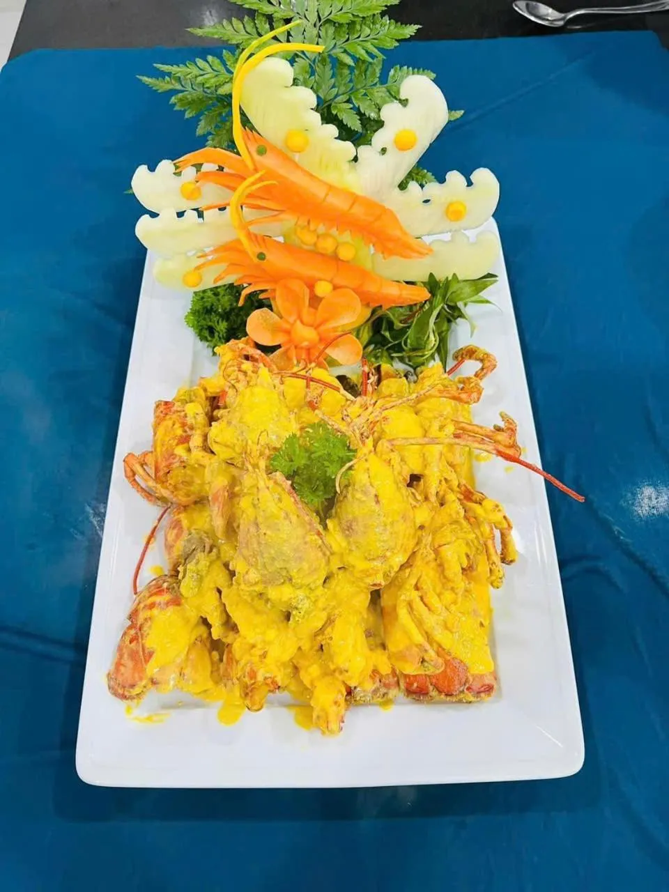 TRA LINH HOTEL & RESTAURANTs