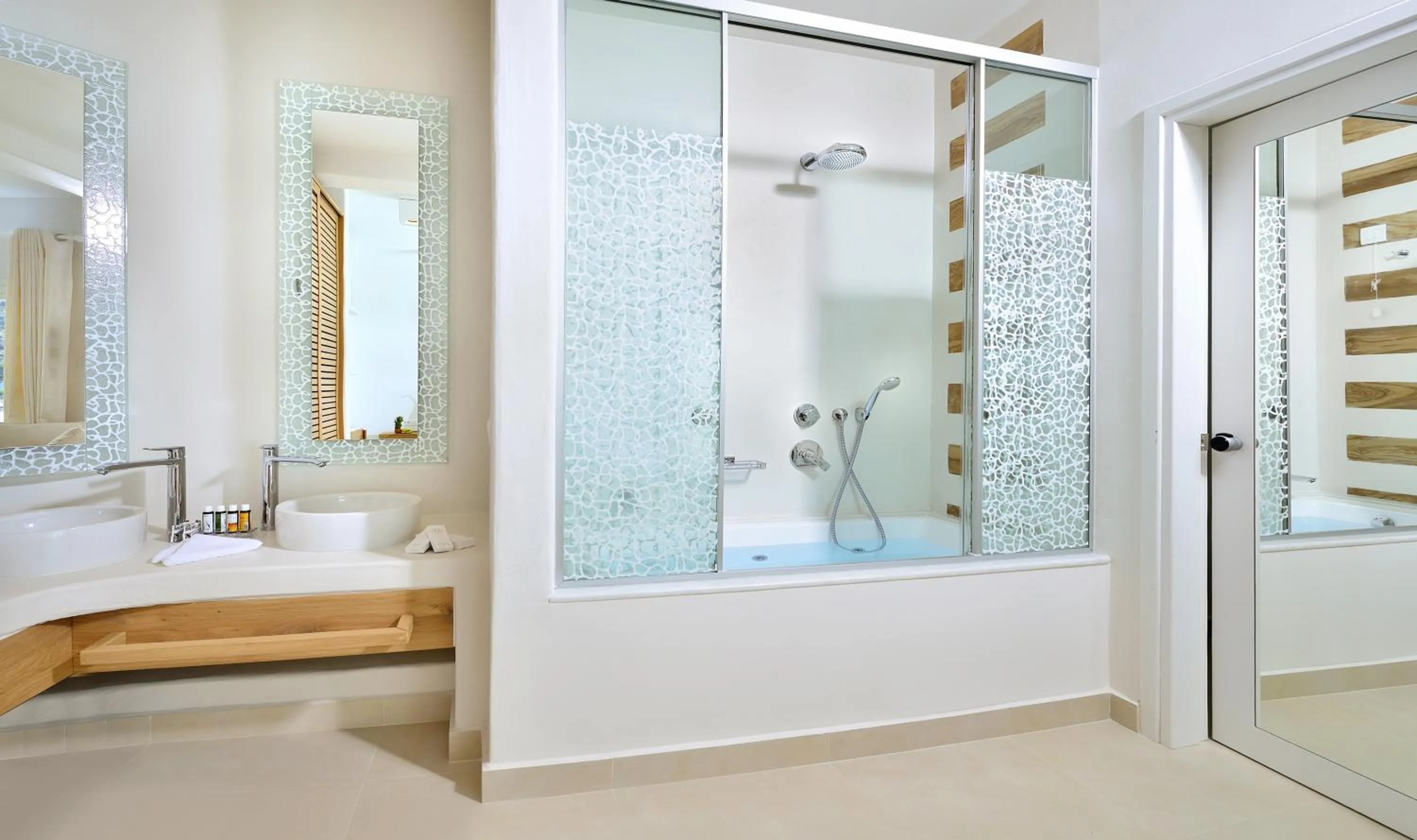 Bathroom in Nissaki Boutique Hotel