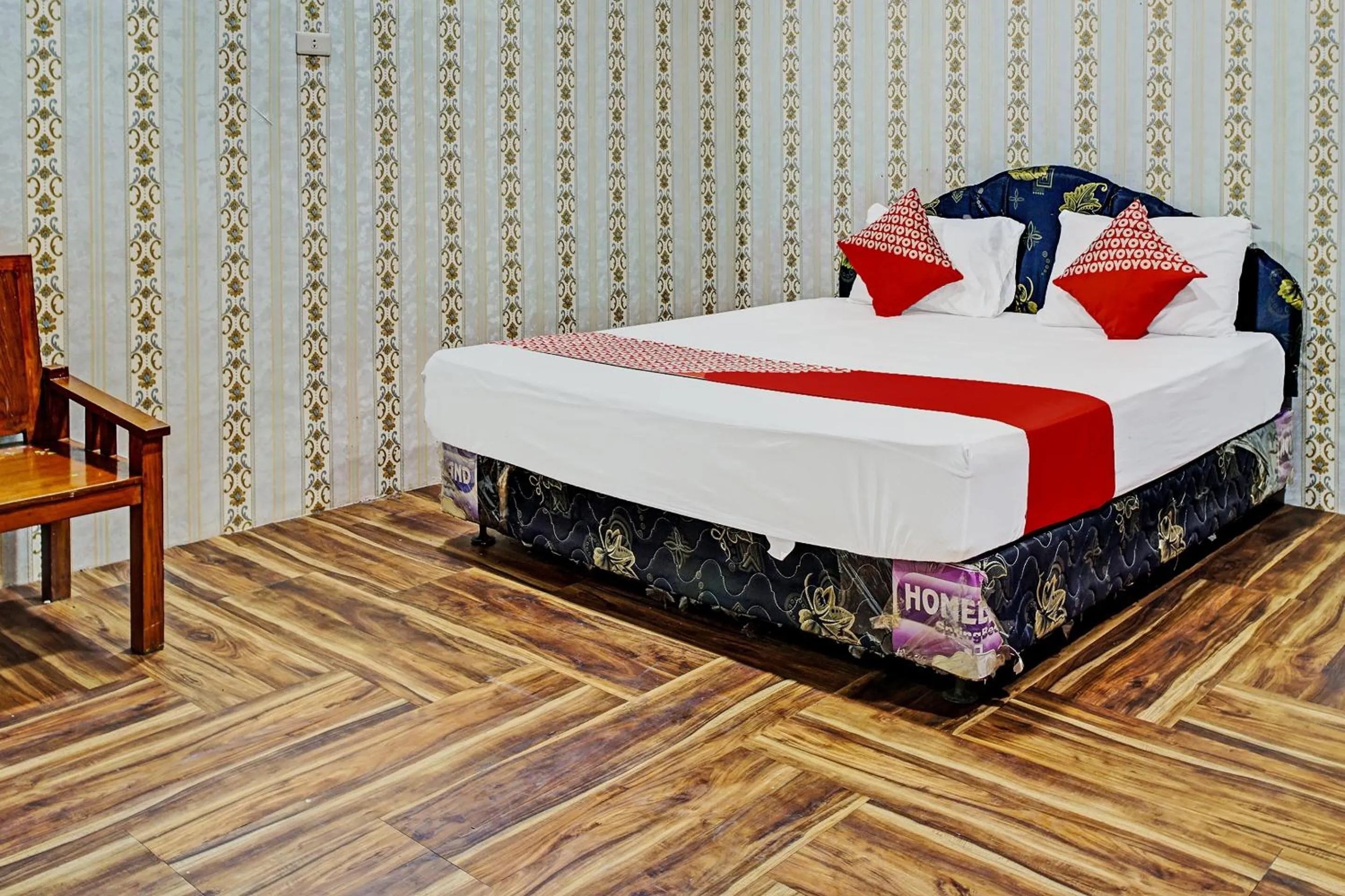 Bedroom, Bed in Hotel O Taman Wisata Iman Ii Near Taman Wisata Iman Sitinjo