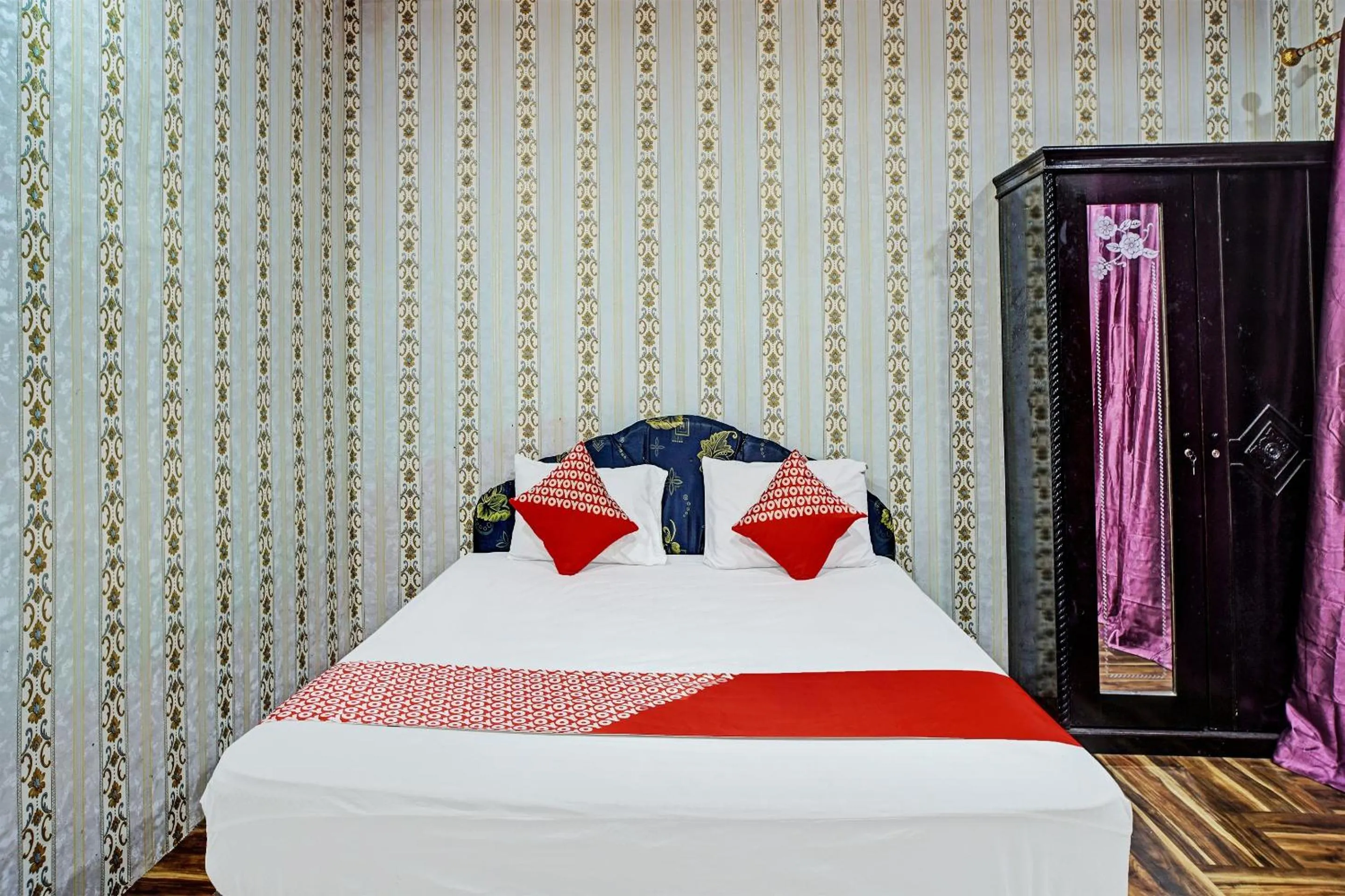 Bedroom, Bed in Hotel O Taman Wisata Iman Ii Near Taman Wisata Iman Sitinjo