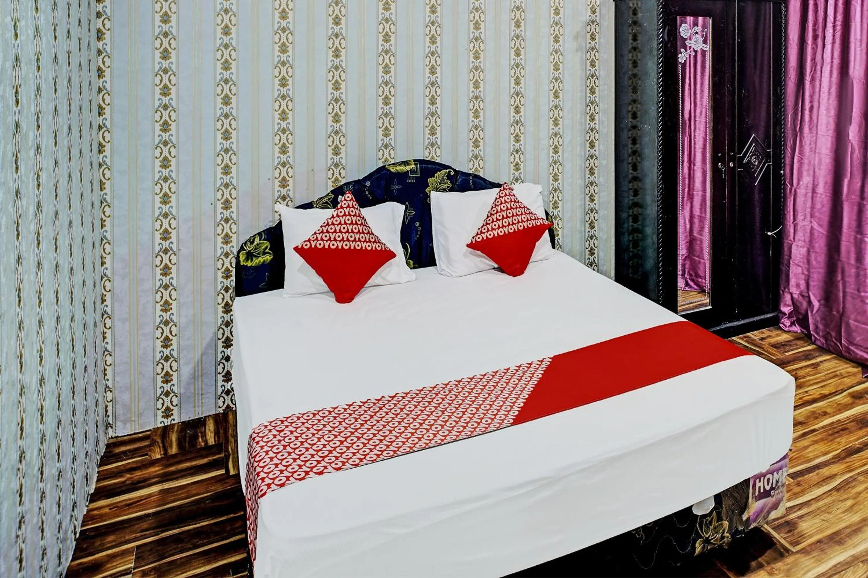 Bedroom, Bed in Hotel O Taman Wisata Iman Ii Near Taman Wisata Iman Sitinjo