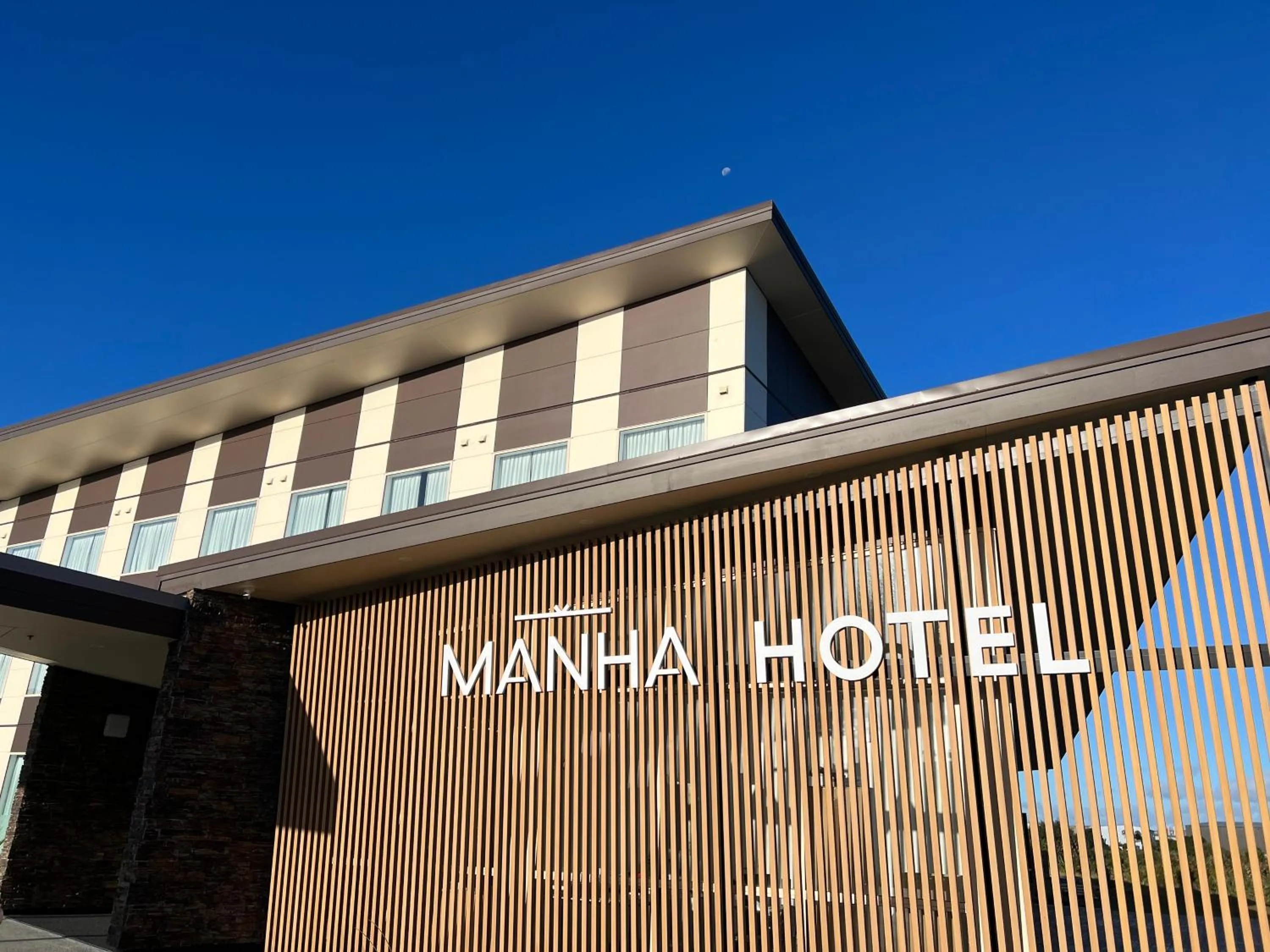 Property building in Manha Hotel Auckland Airport