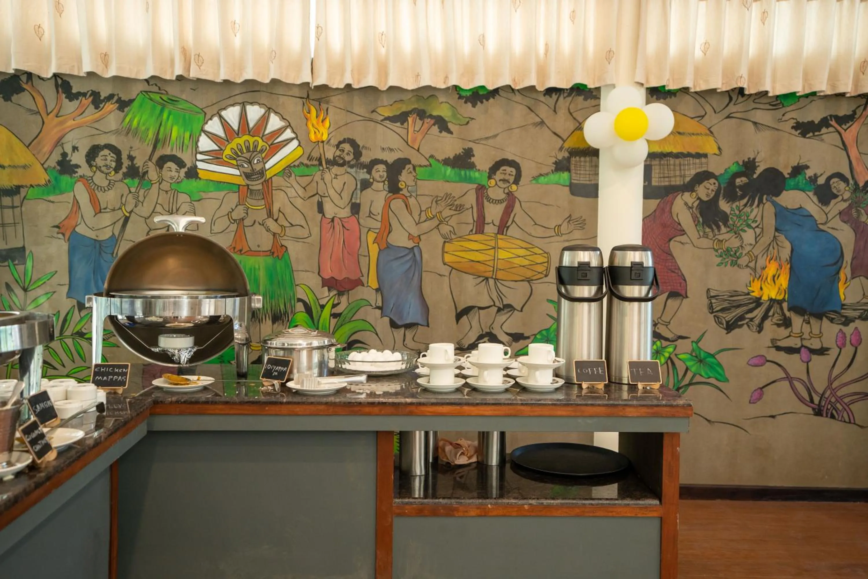 Breakfast in The Hive, Wayanad