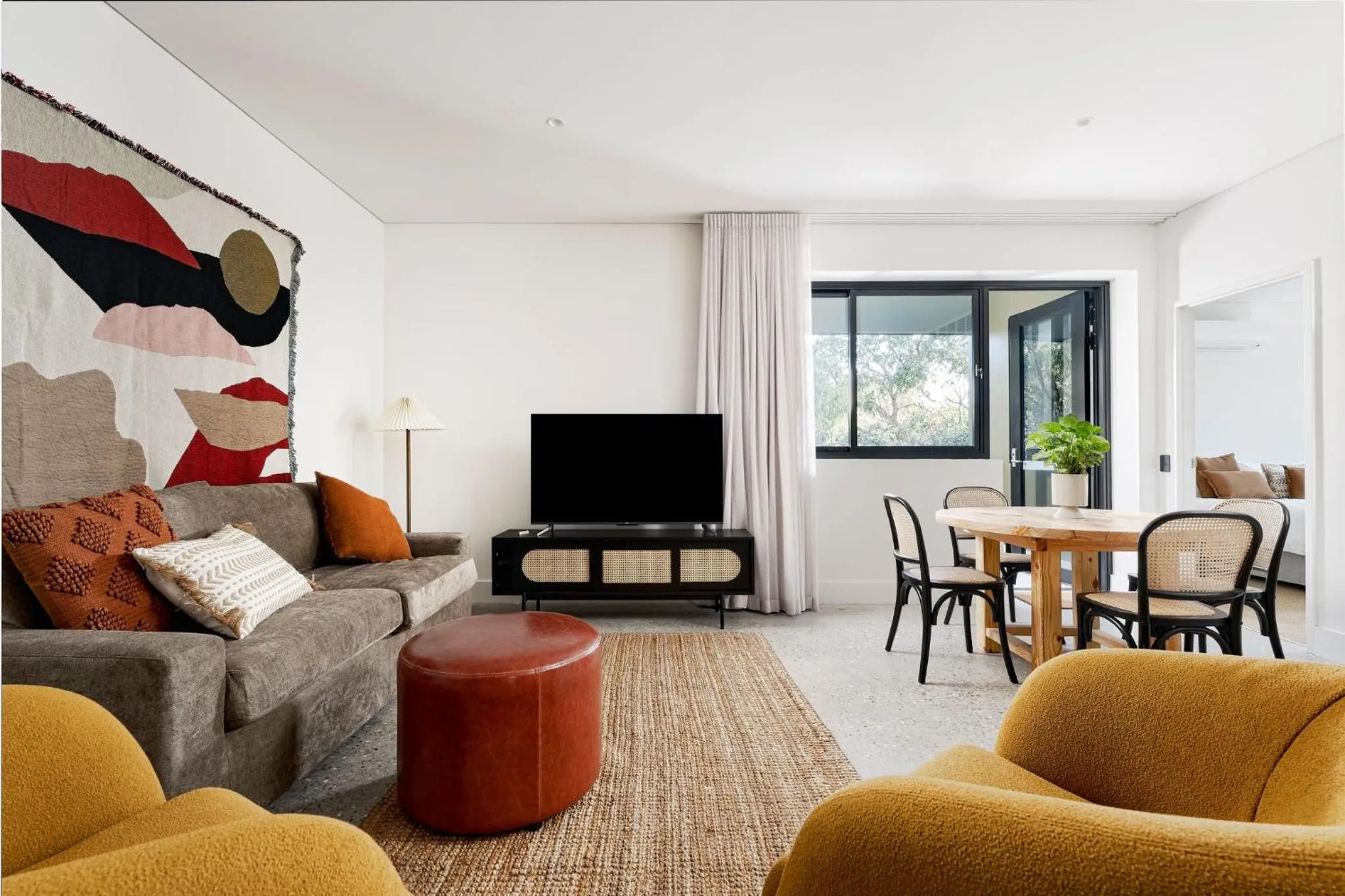 TV and multimedia in Southcamp