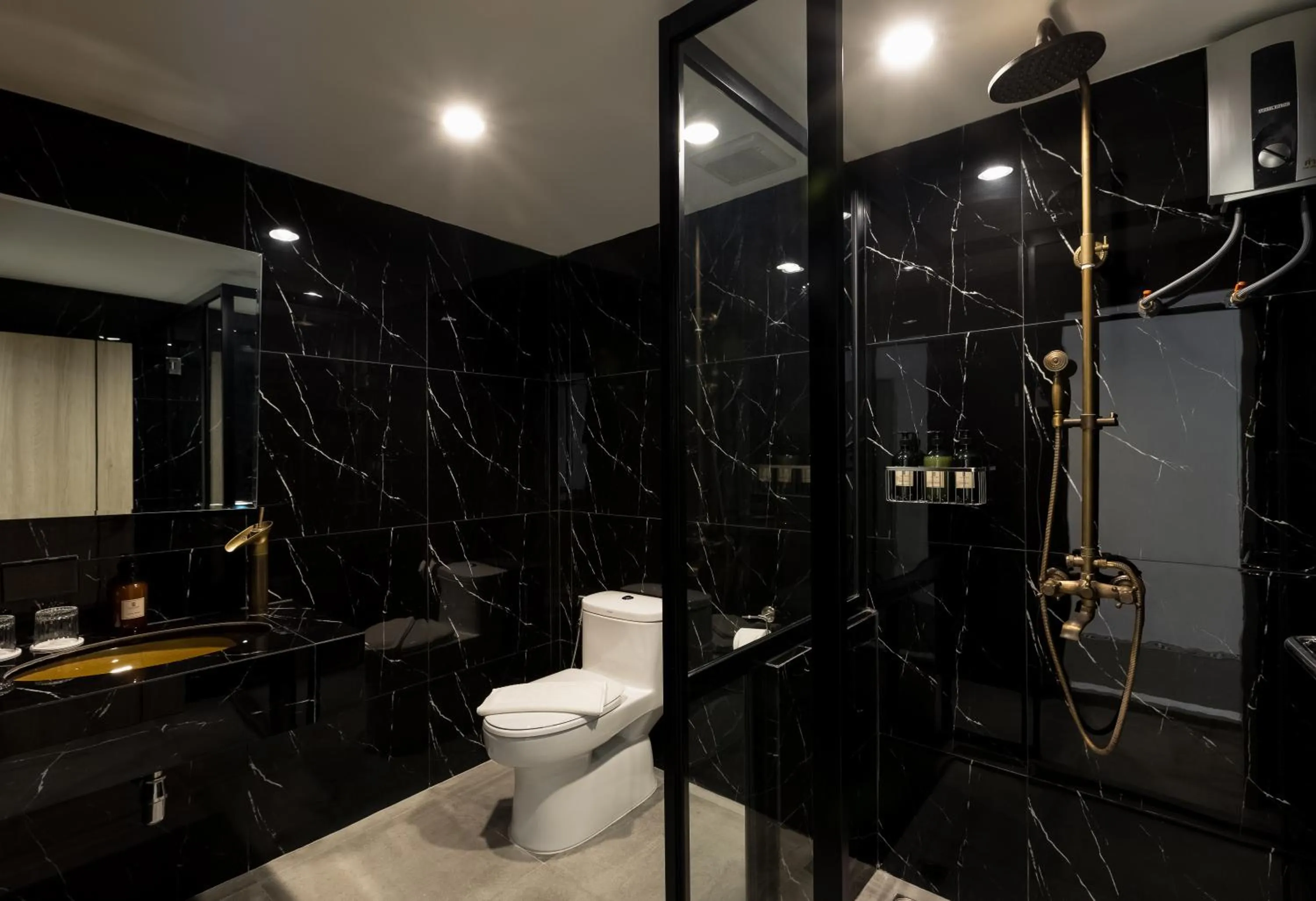 Bathroom in Heaven Boutique Hotel