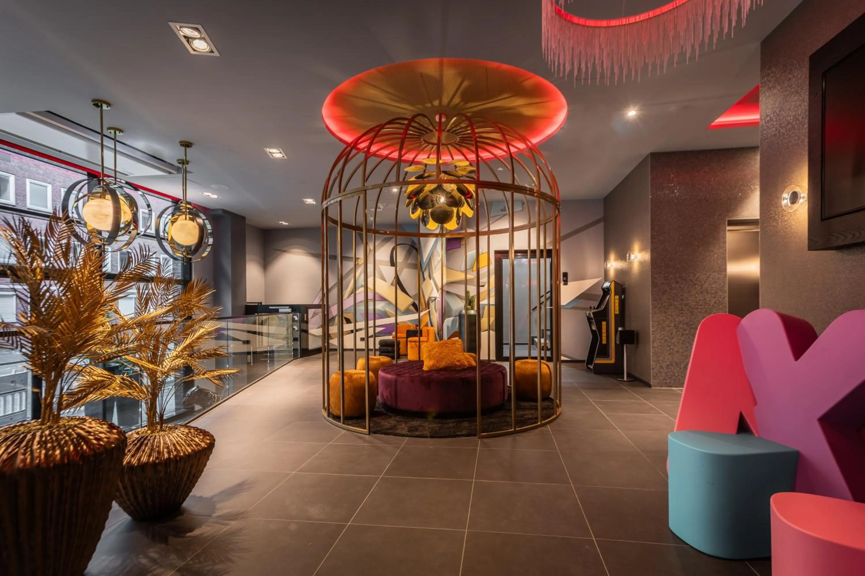Lobby or reception in NYX Hotel Hamburg by Leonardo Hotels