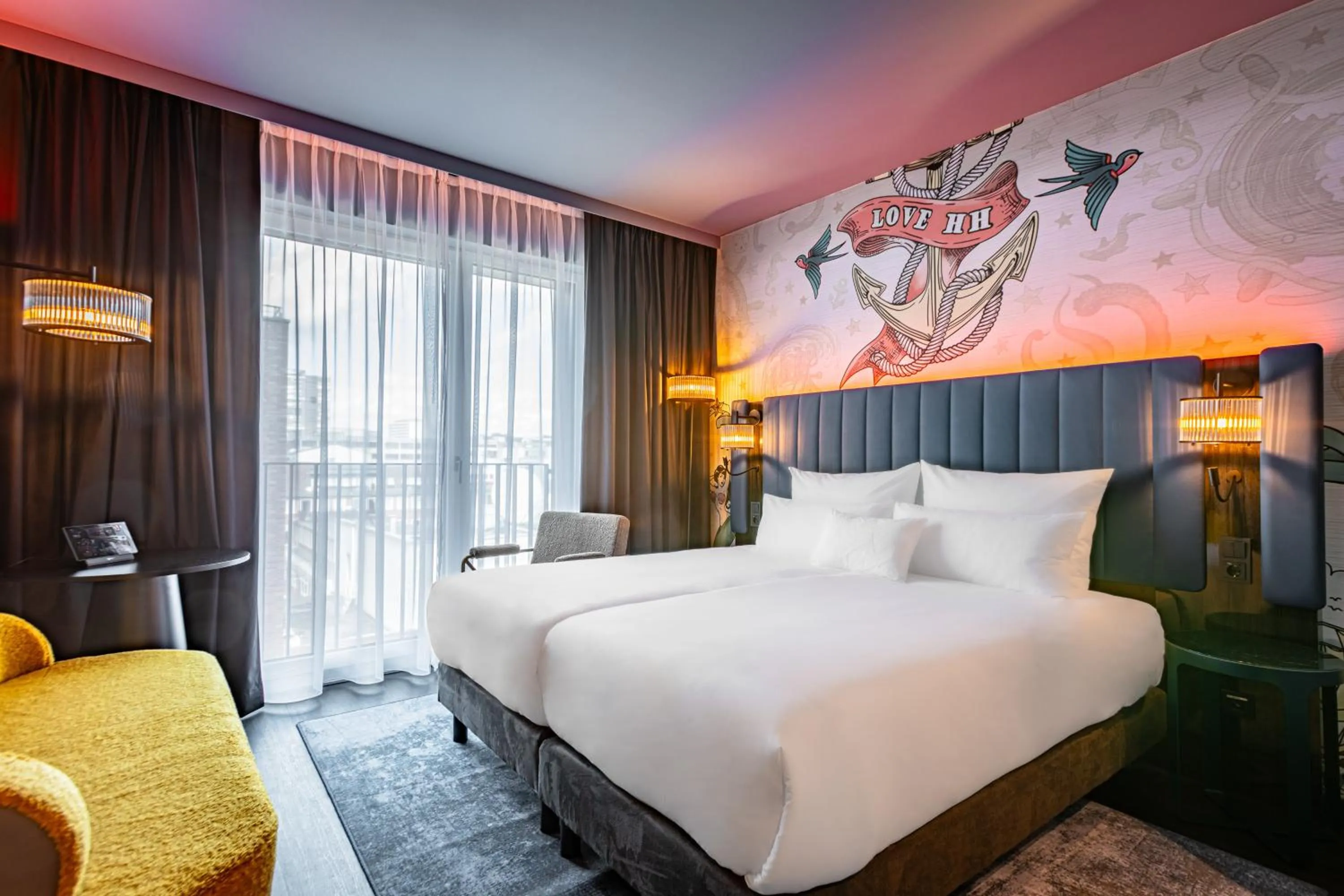 Photo of the whole room, Bed in NYX Hotel Hamburg by Leonardo Hotels