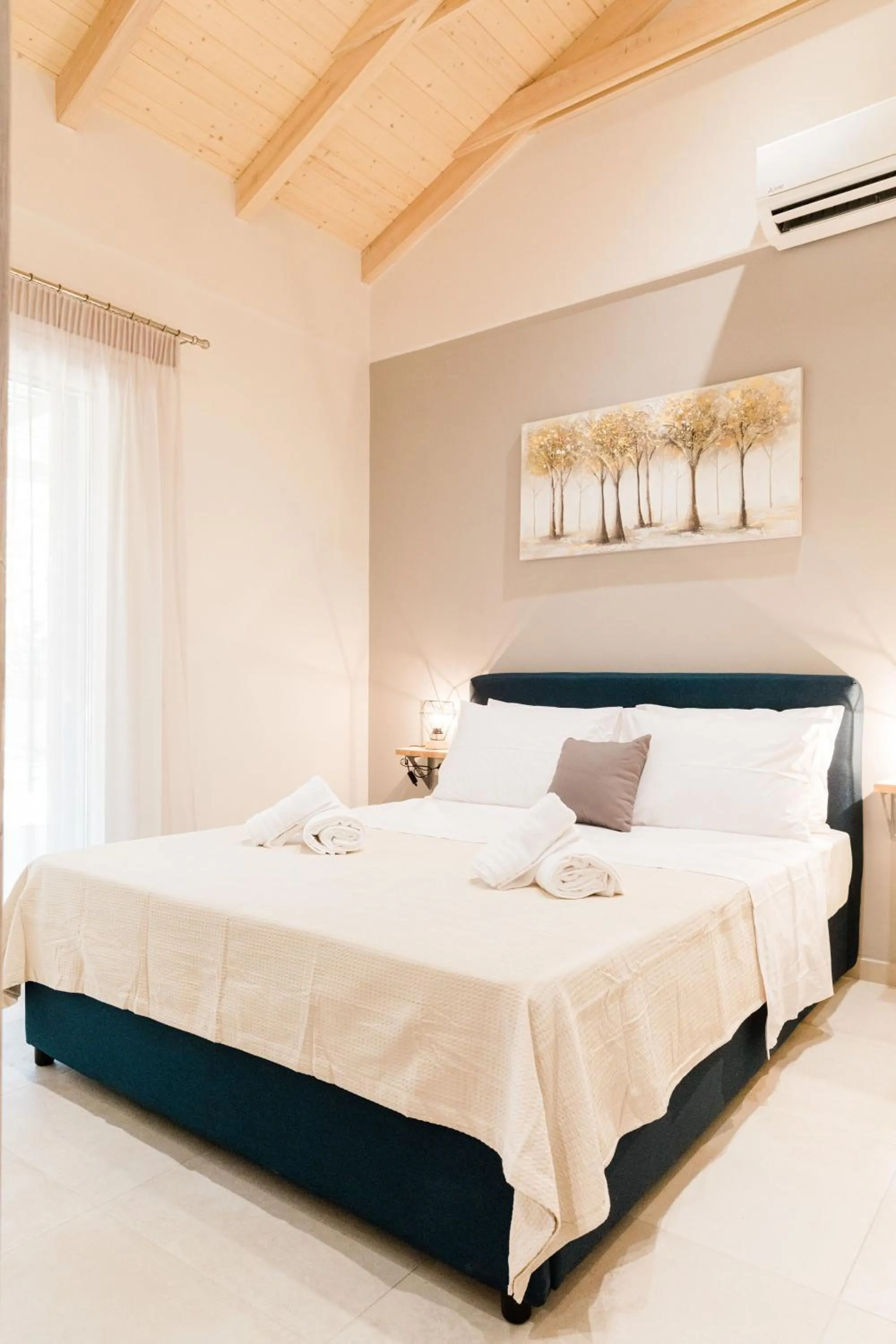 Bed in Seadrop Suites