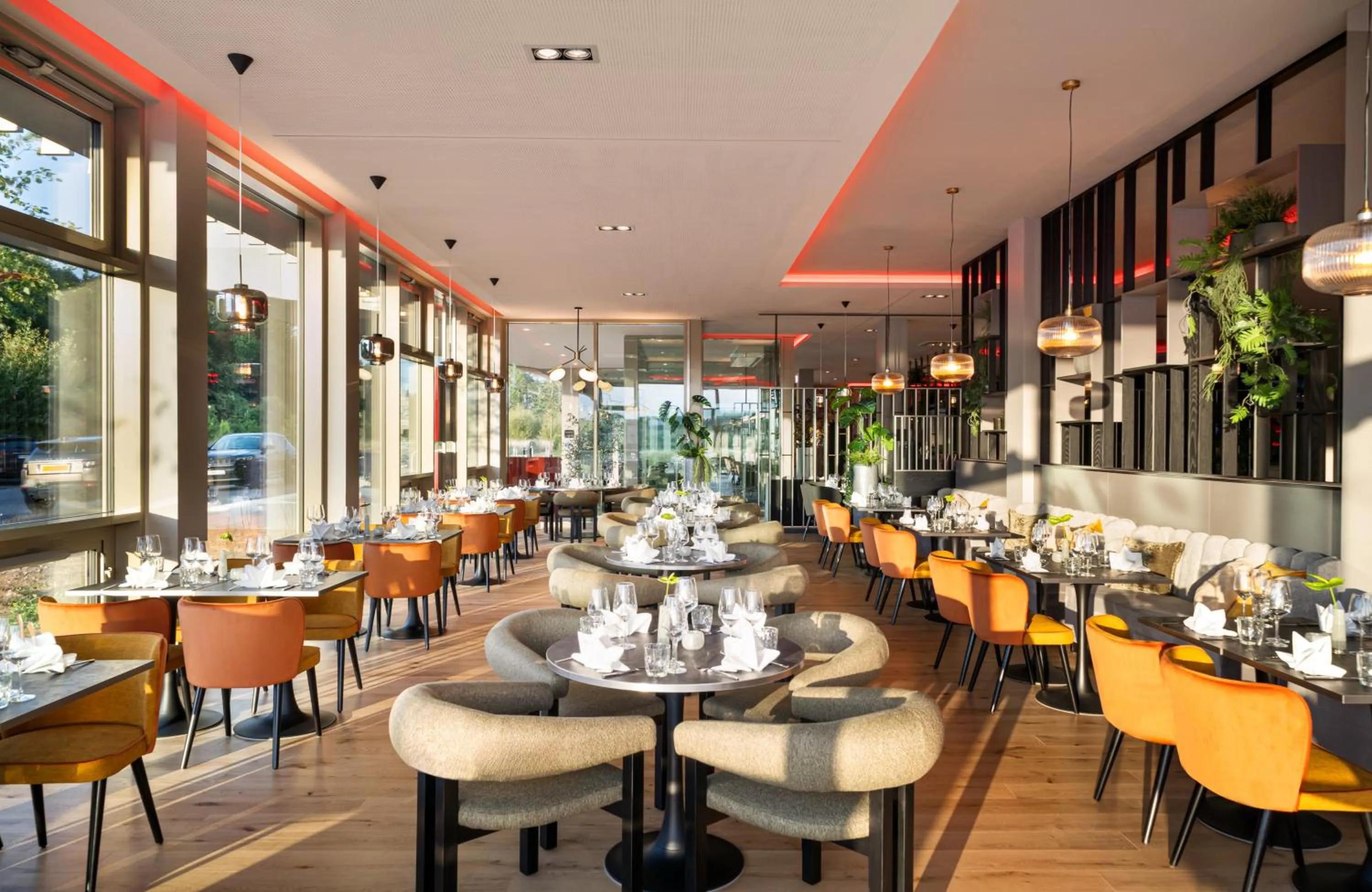 Restaurant/places to eat in Leonardo Royal Hotel Cologne Bonn Airport