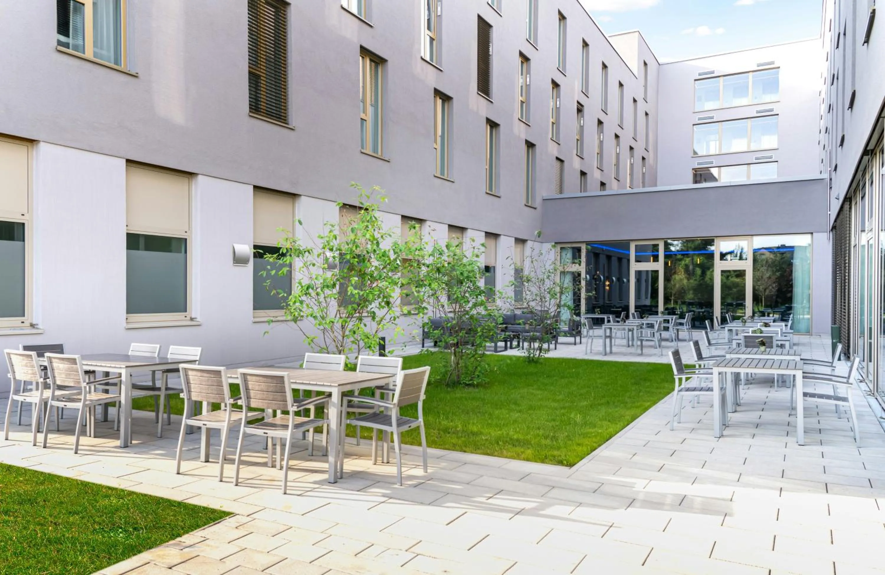 Balcony/Terrace in Leonardo Royal Hotel Cologne Bonn Airport