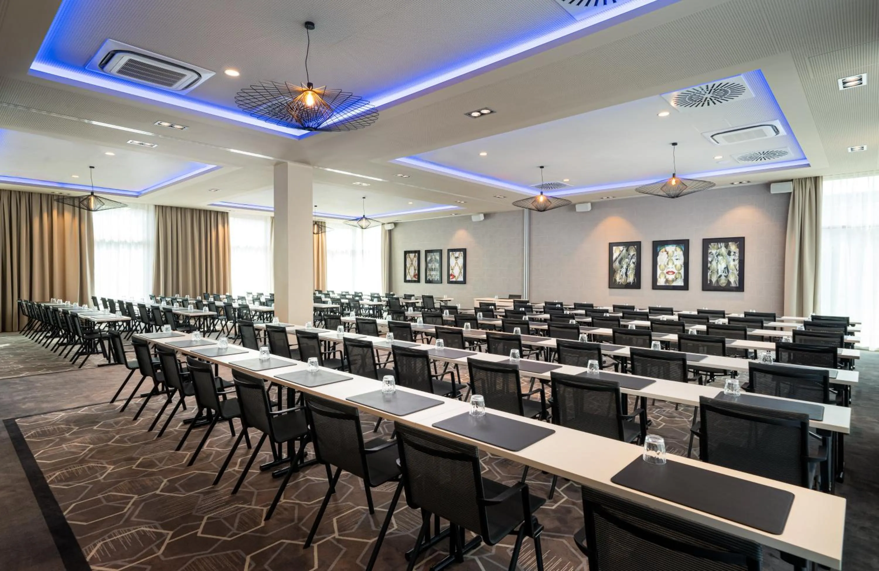 Meeting/conference room in Leonardo Royal Hotel Cologne Bonn Airport