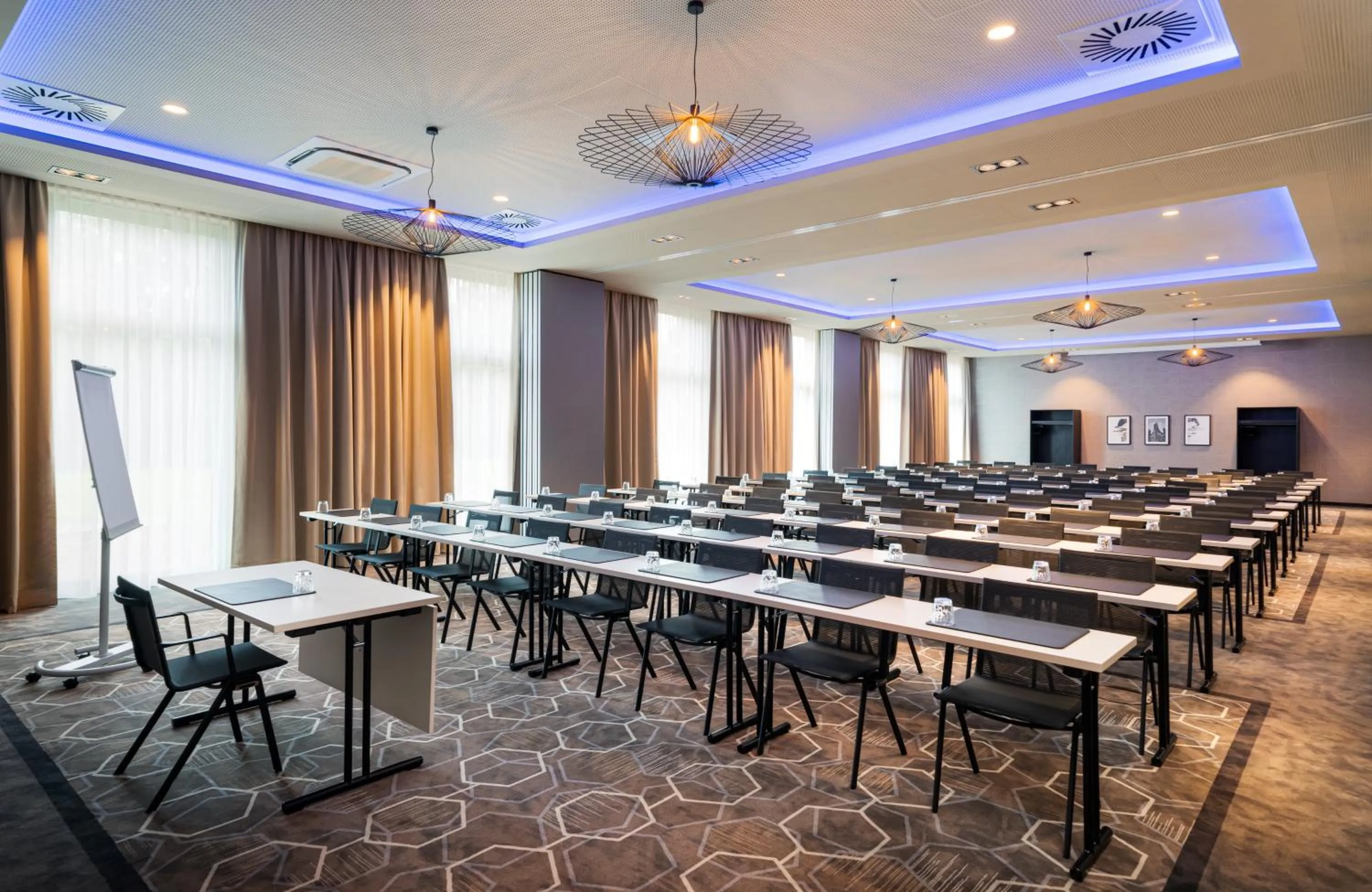 Meeting/conference room in Leonardo Royal Hotel Cologne Bonn Airport
