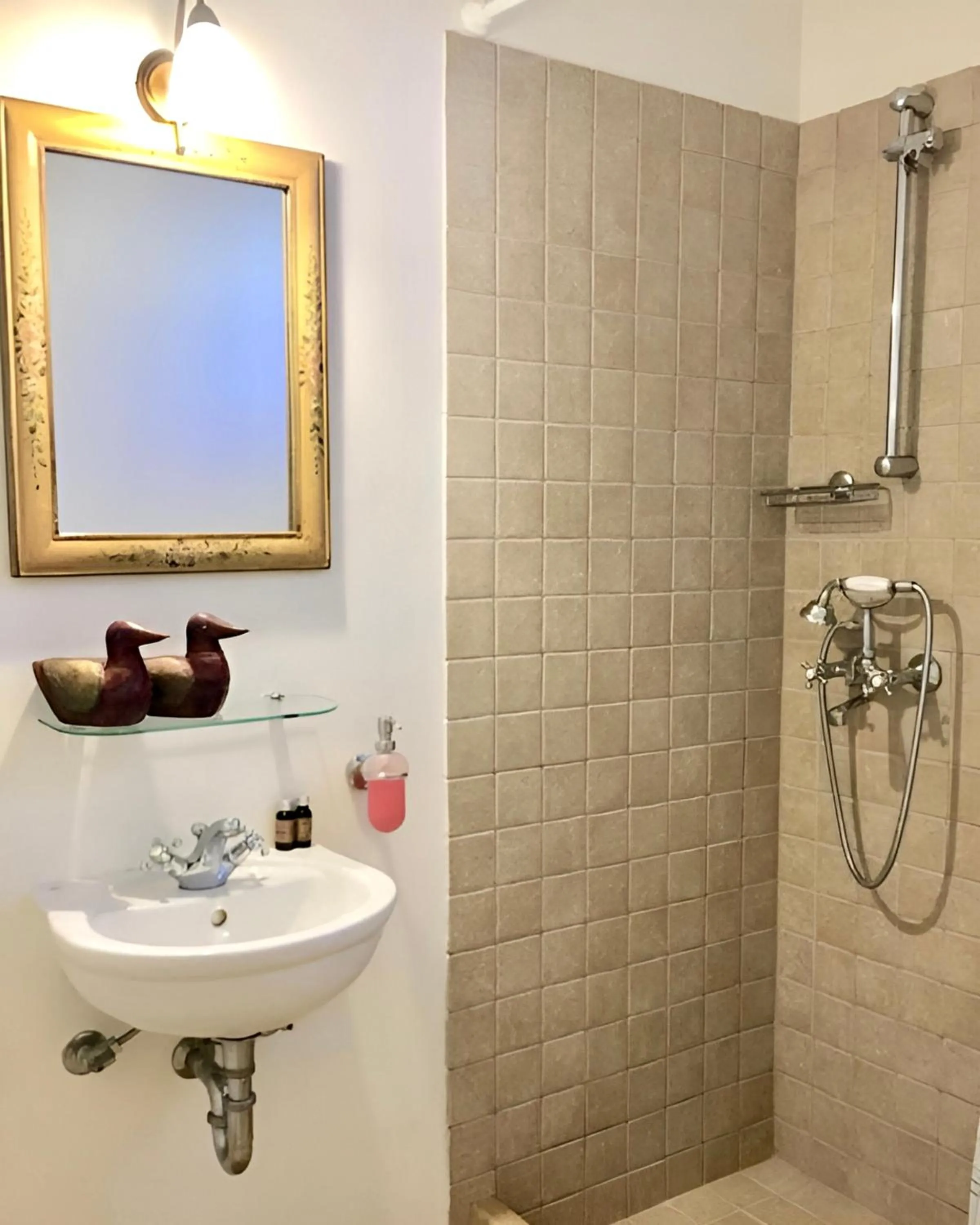 Shower in Mykonos Dot - The Villas