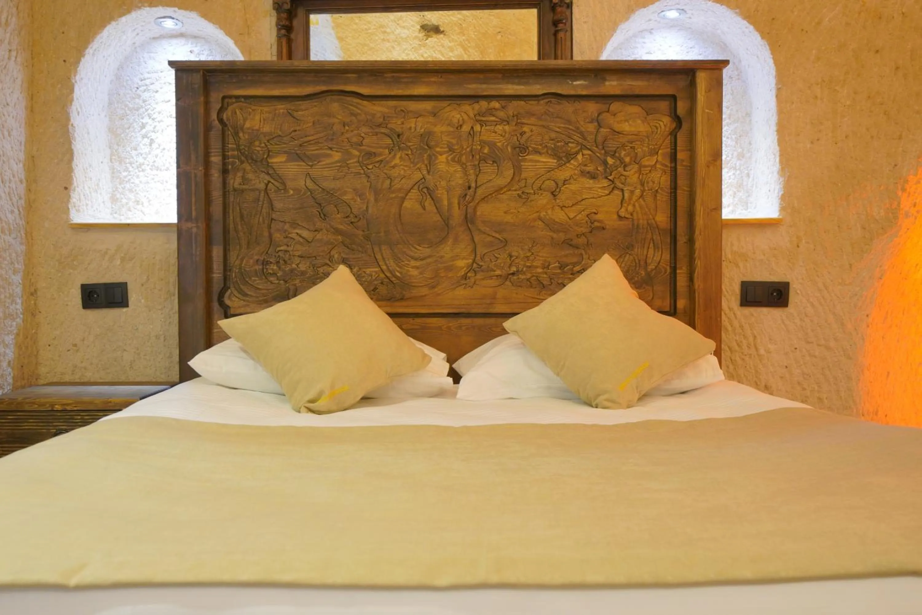 Bedroom, Bed in Ages in Cappadocia