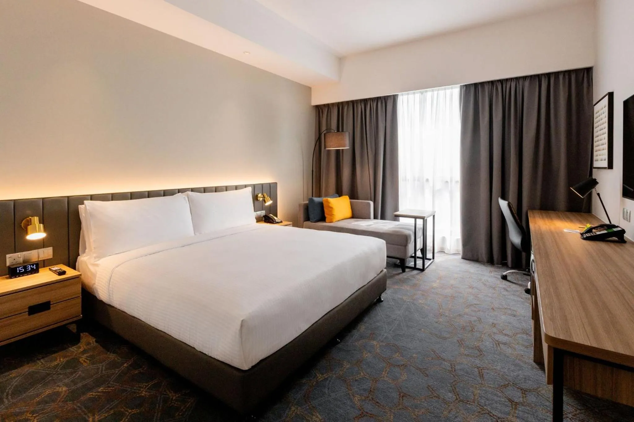 Photo of the whole room, Bed in Holiday Inn Sepang - Airport