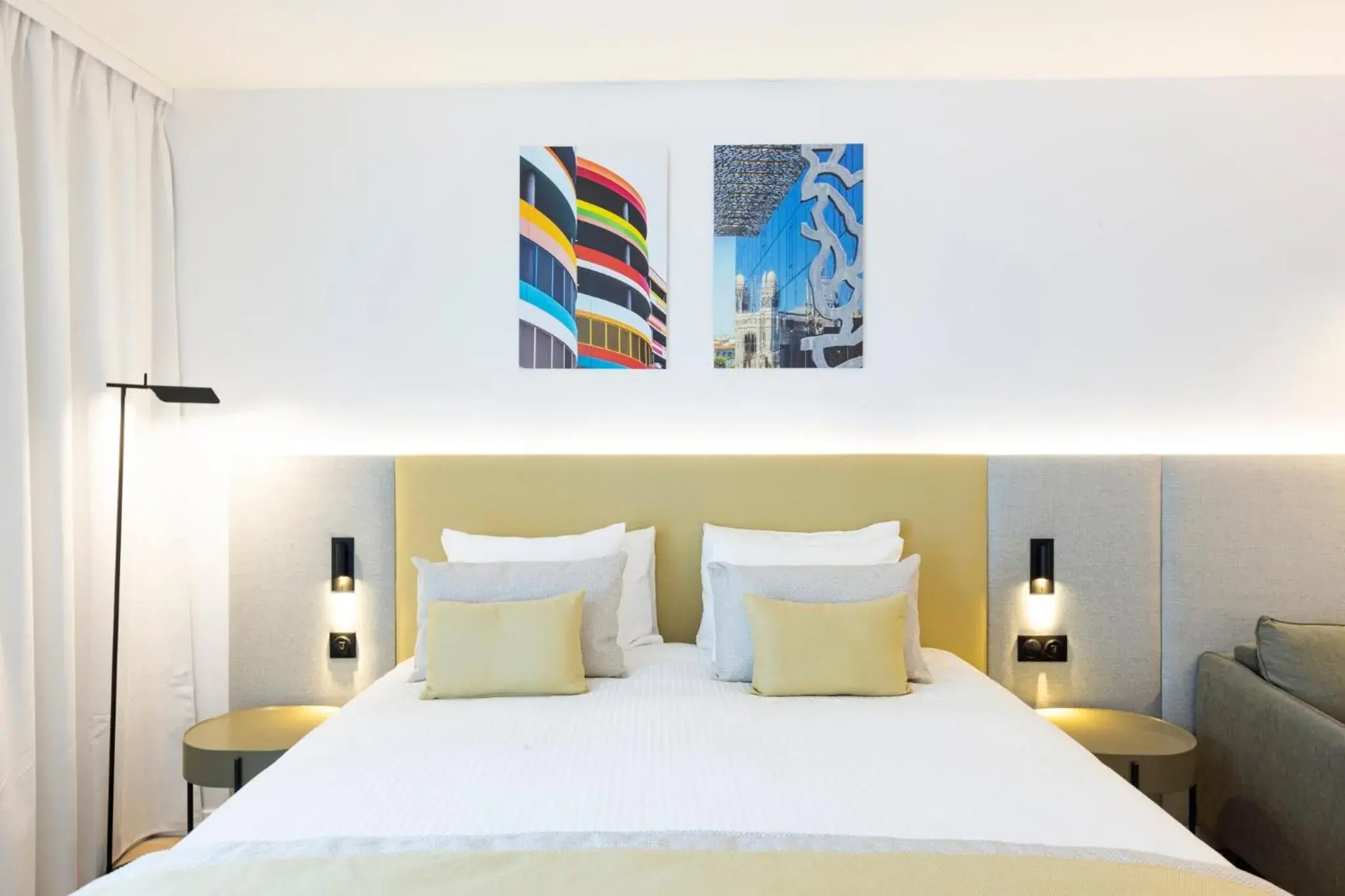 Standard Queen Room - Disability Access in Crowne Plaza - Marseille Le Dôme Standard Queen Room - Disability Access in Crowne Plaza - Marseille Le Dôme