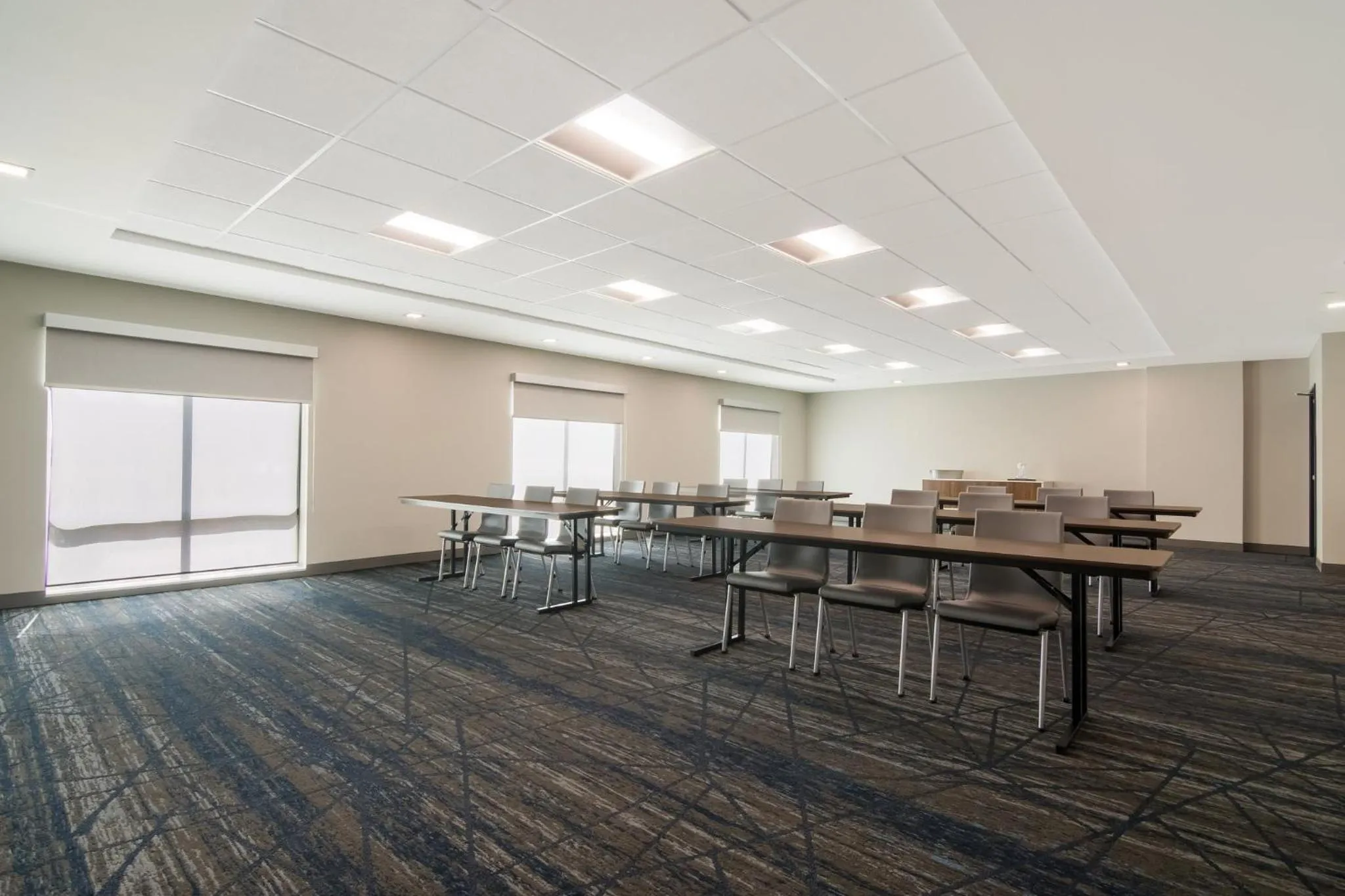 Meeting/conference room in Holiday Inn Express & Suites - Springdale - Fayetteville Area