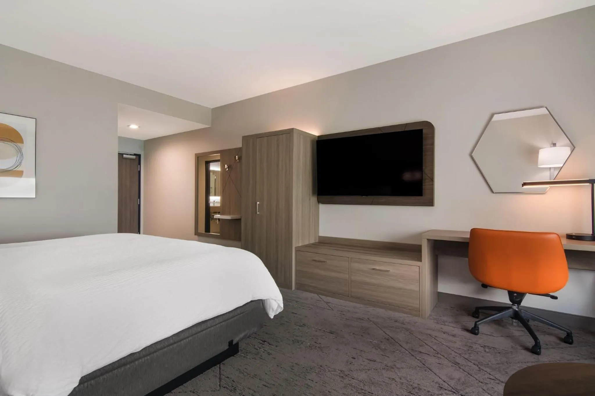 Photo of the whole room, Bed in Holiday Inn Express & Suites - Springdale - Fayetteville Area