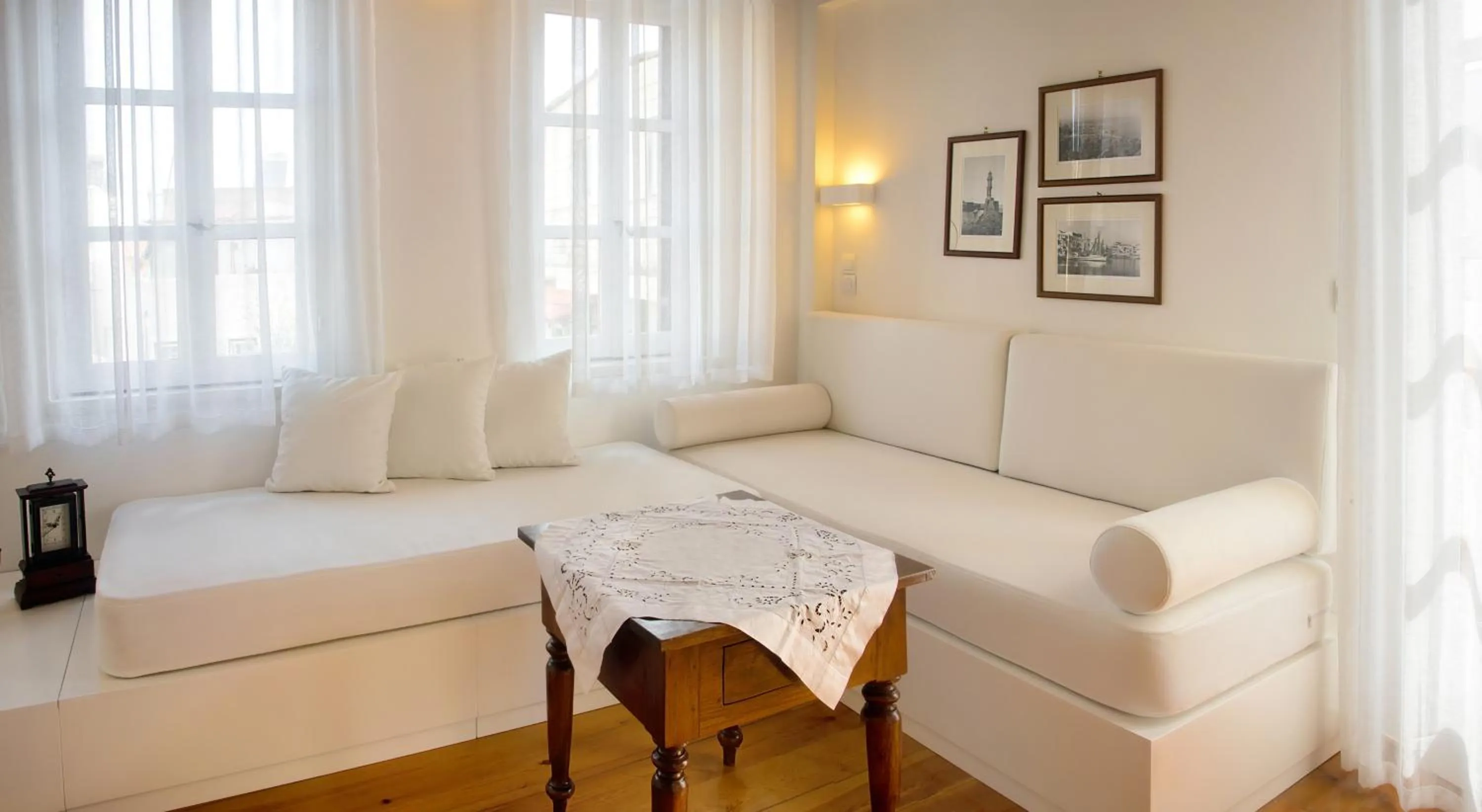 Living room in Ontas Traditional Hotel