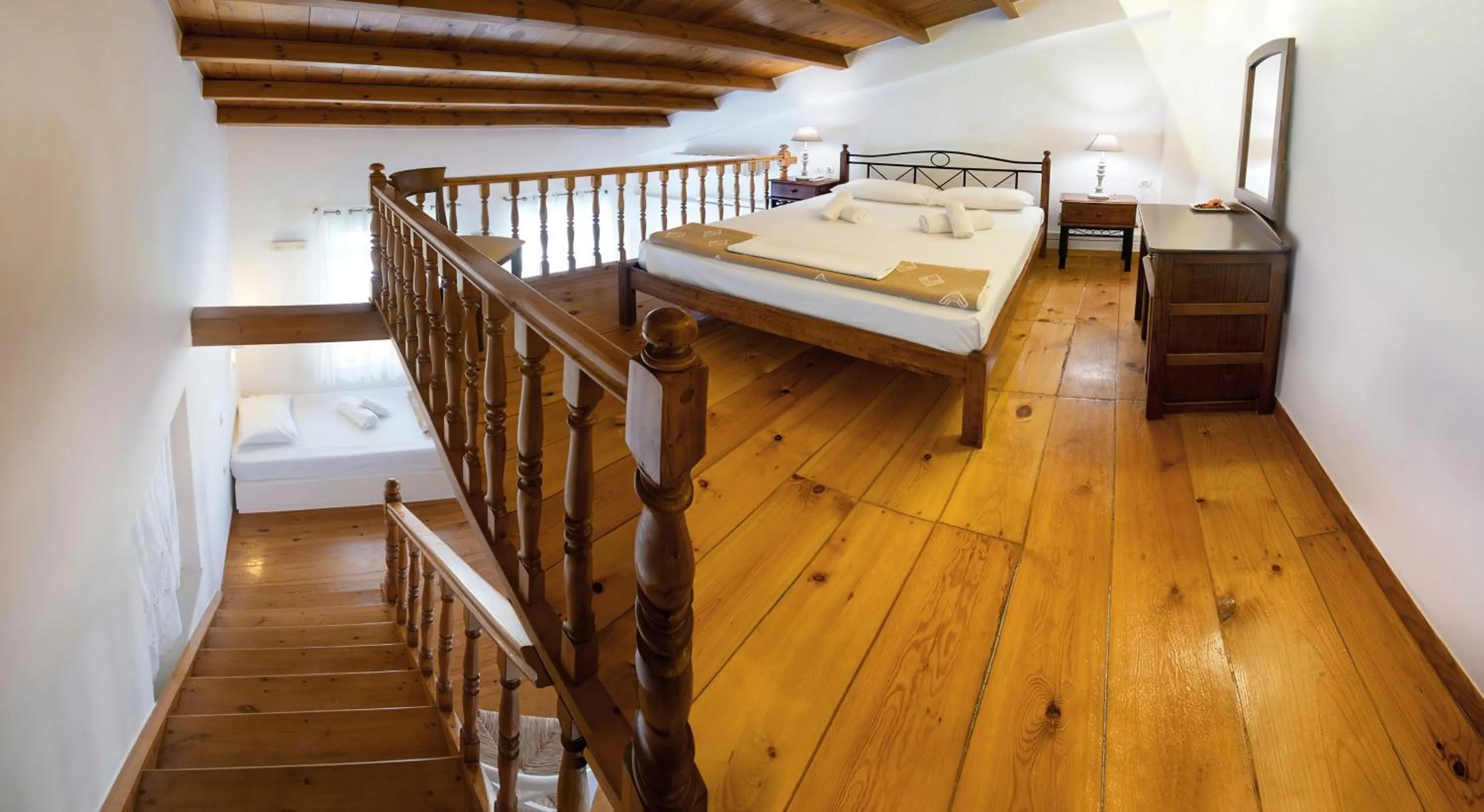 Bedroom in Ontas Traditional Hotel